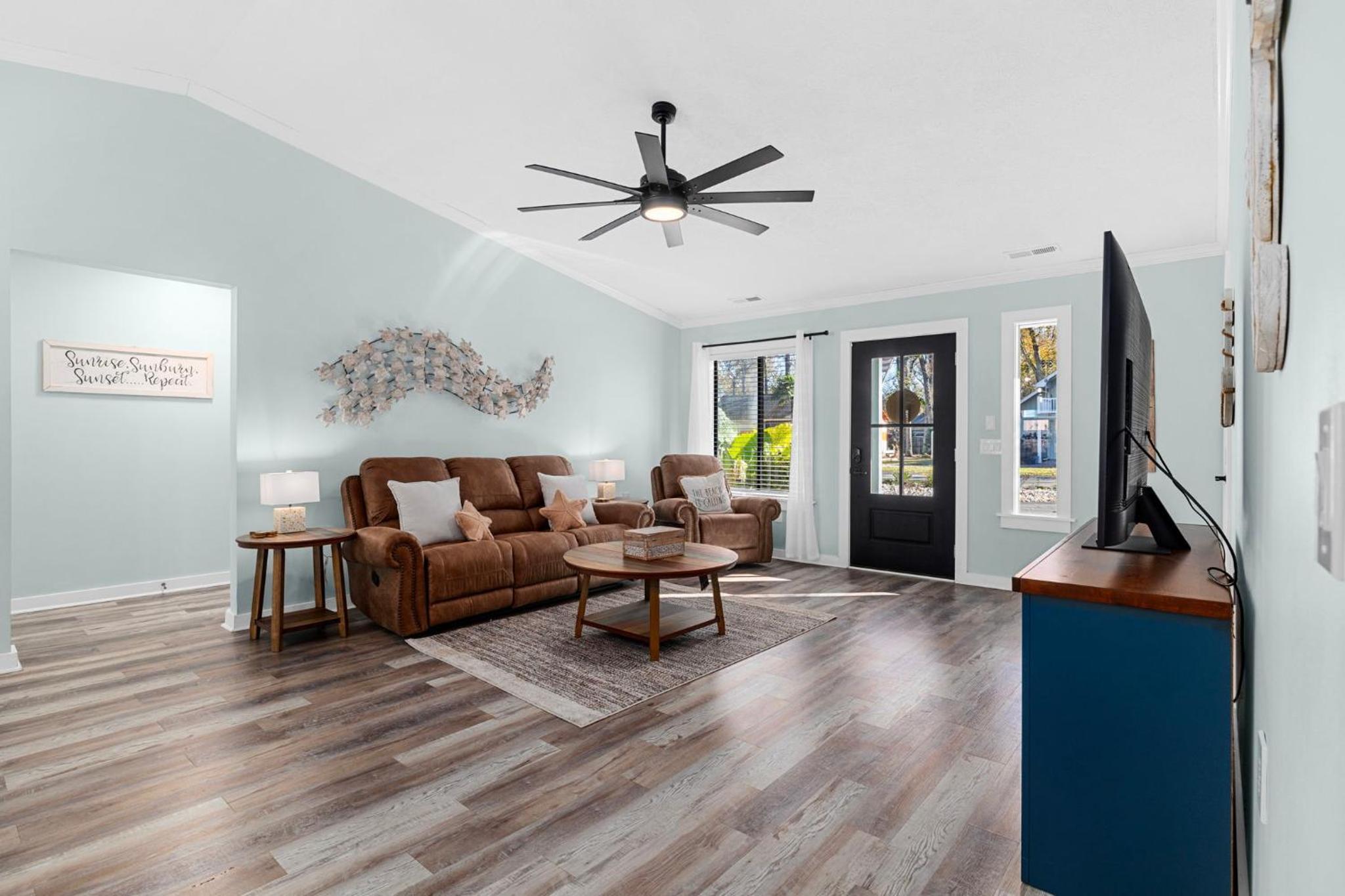 Dog Friendly Home- Heated Pool and Quiet Area view 5