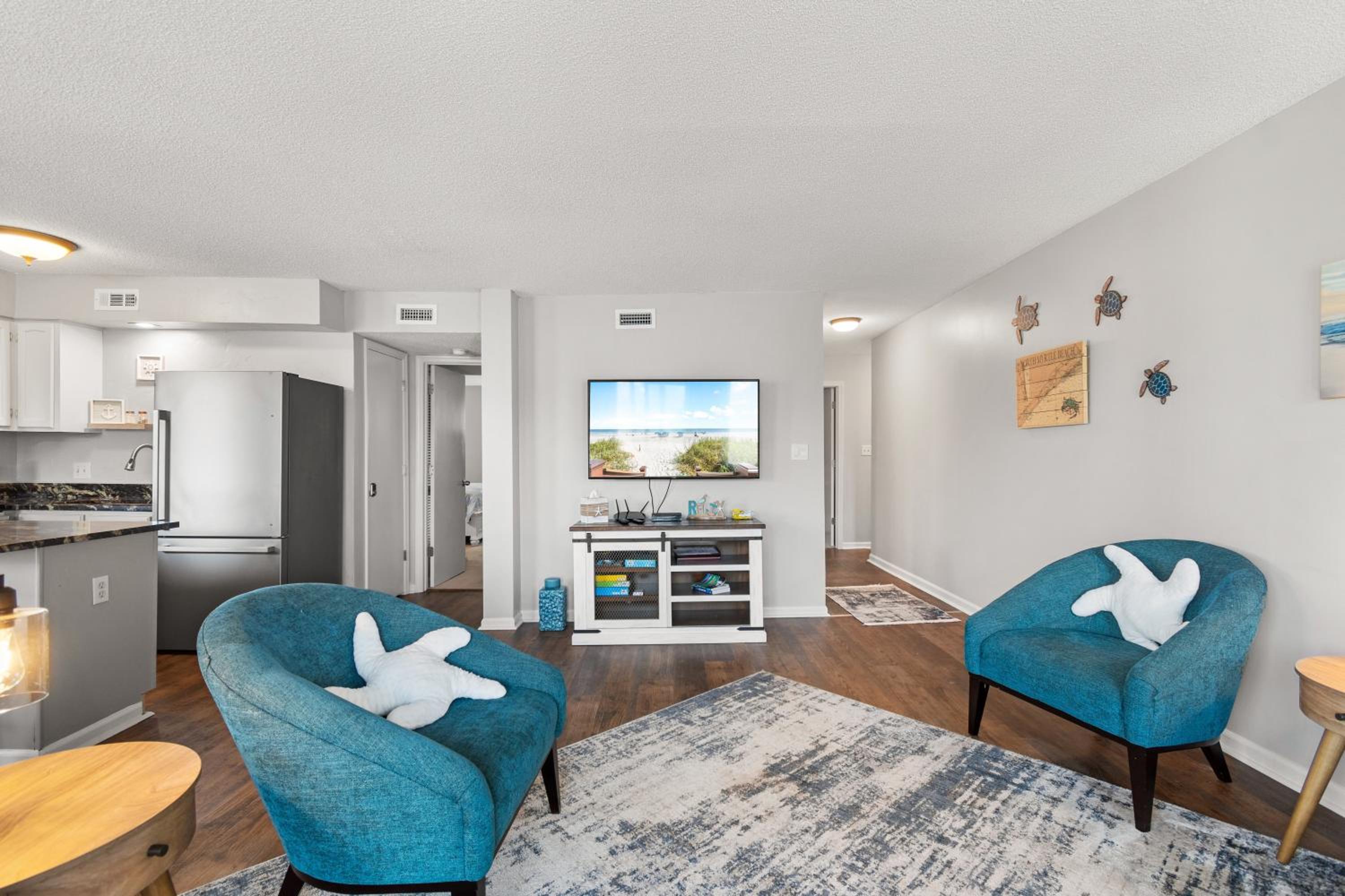 Golf Views – Outdoor pool, 3 Beds, 1 mile 2 Beach by myBeach Vacation Rentals view 3