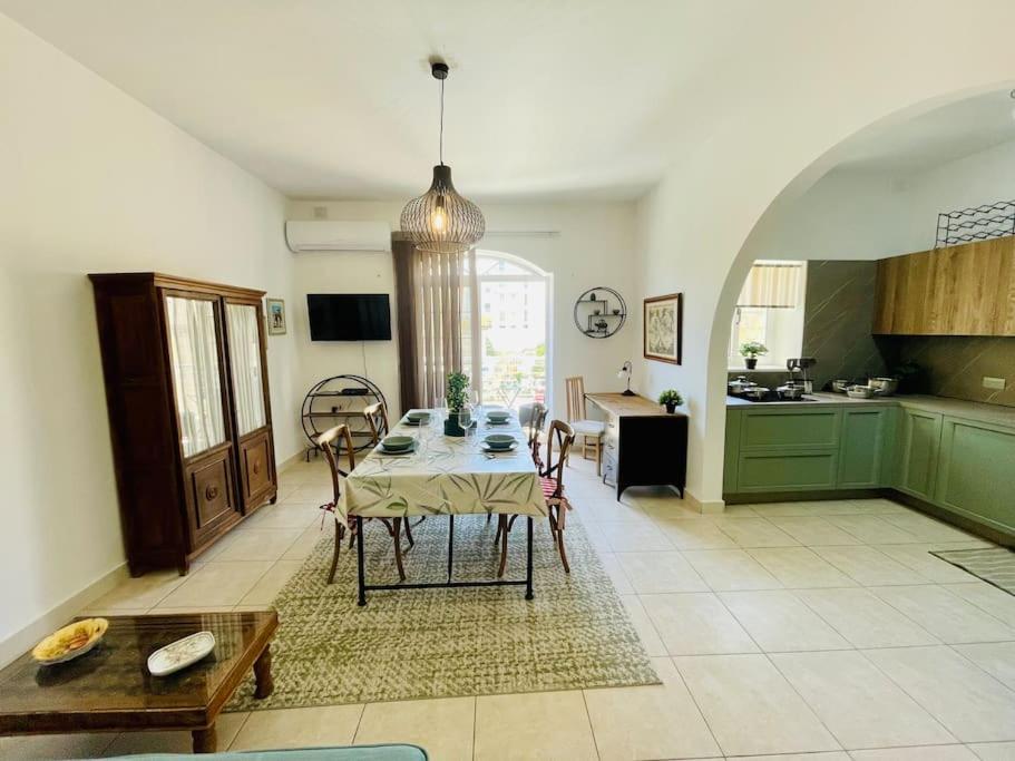 2BR Saint PAuls Bay Apartment By Holihomes photo 3