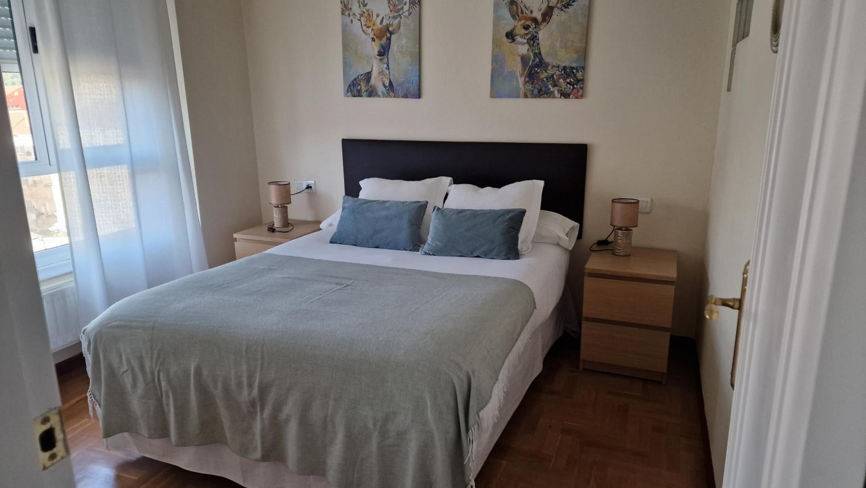 Apartamento Parque del Oeste en Oviedo — hotel room