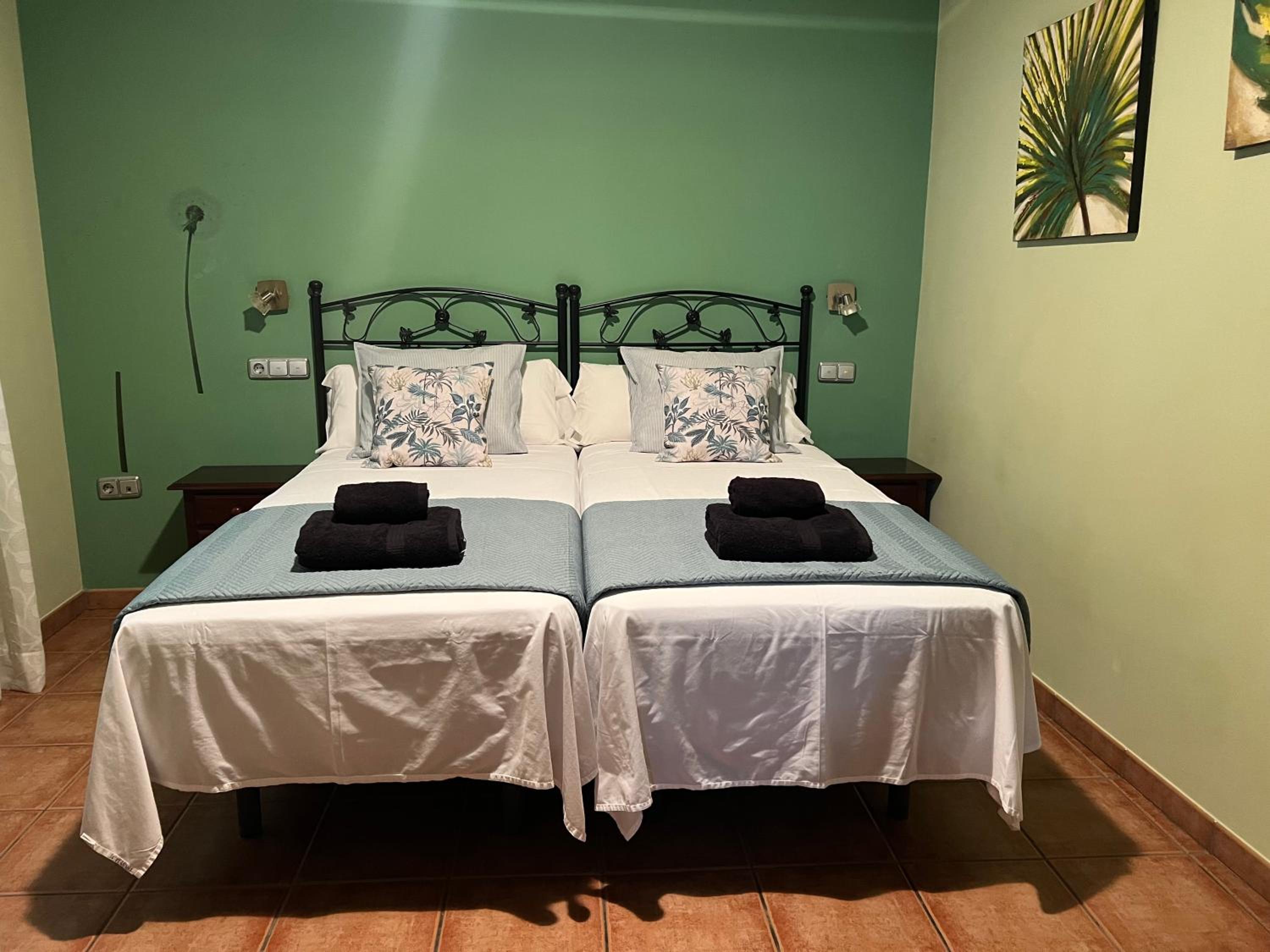HOSTAL TREVELEZ