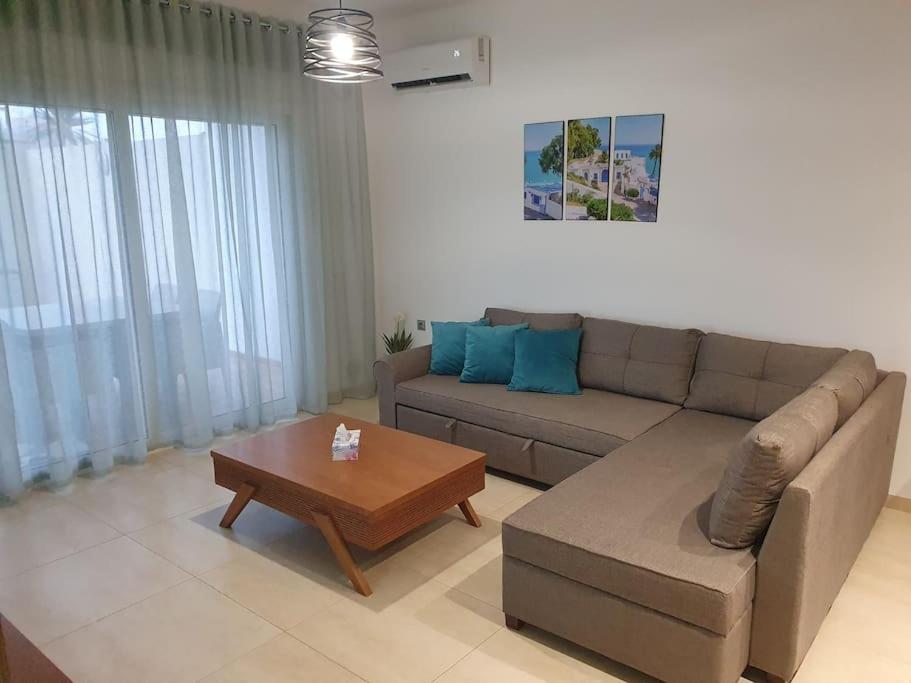 Lovely 2 Bedroom Appartment with private pool