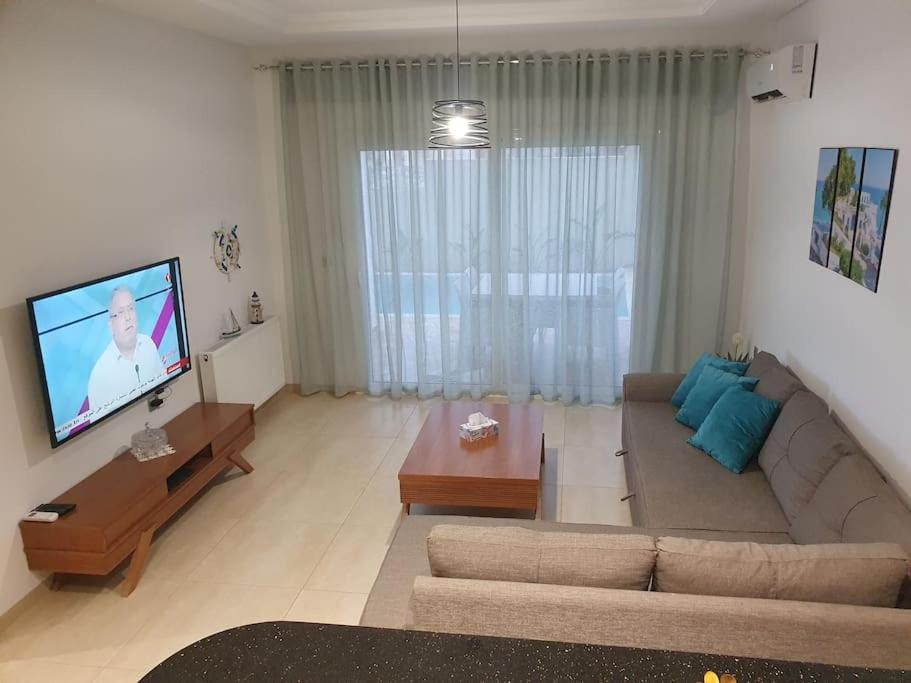 Lovely 2 Bedroom Appartment with private pool