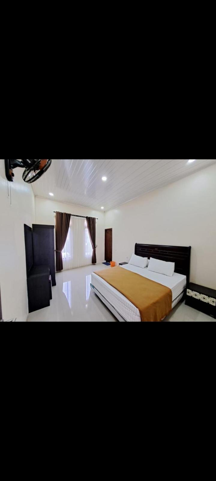 Villa Junior family view 3