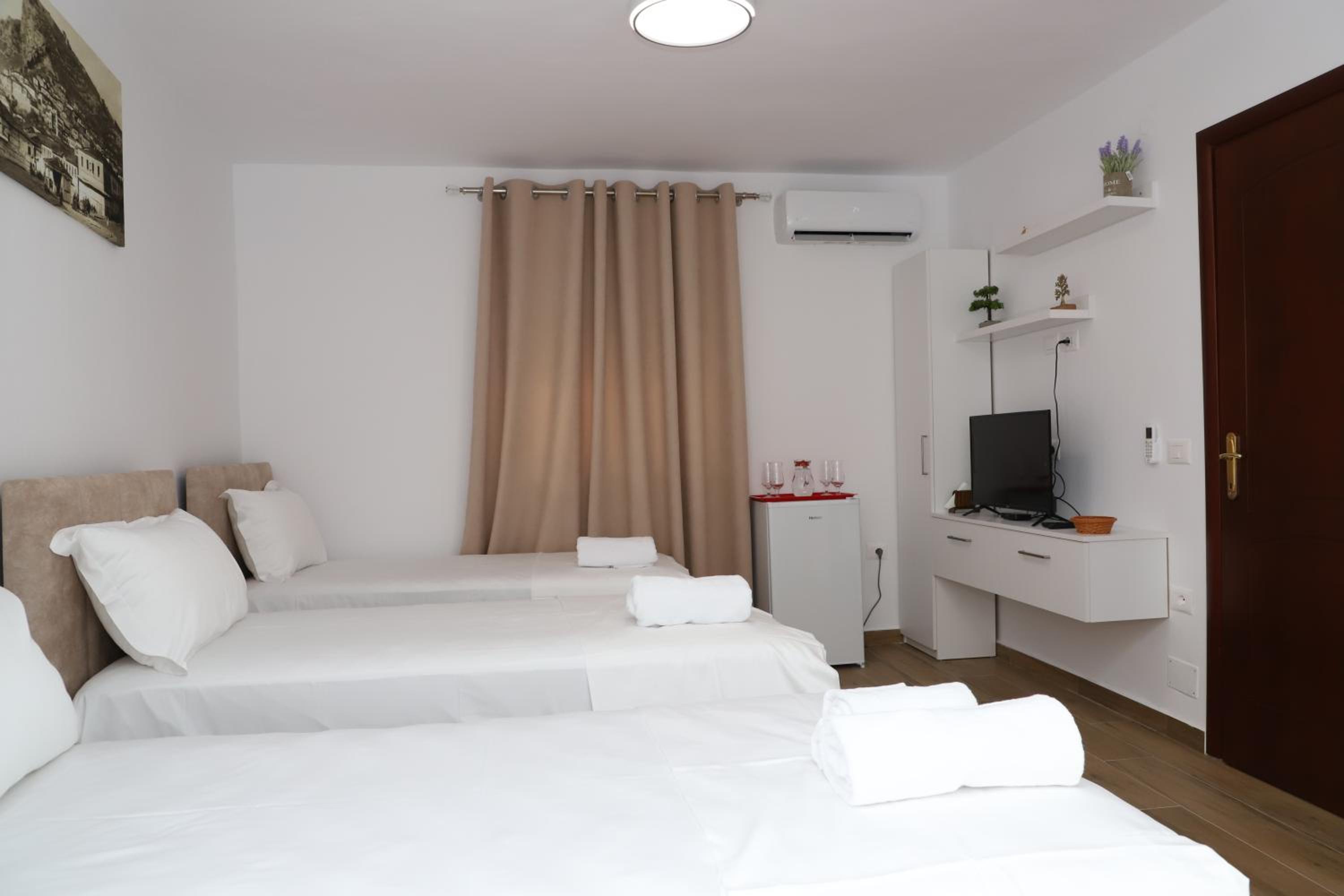 Guest House ESANBJA