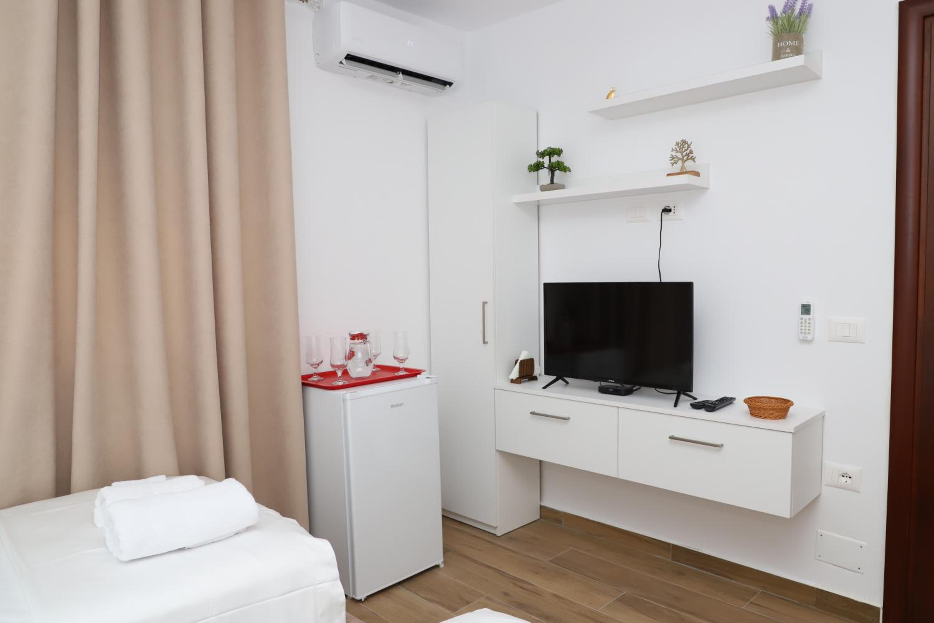 Guest House ESANBJA