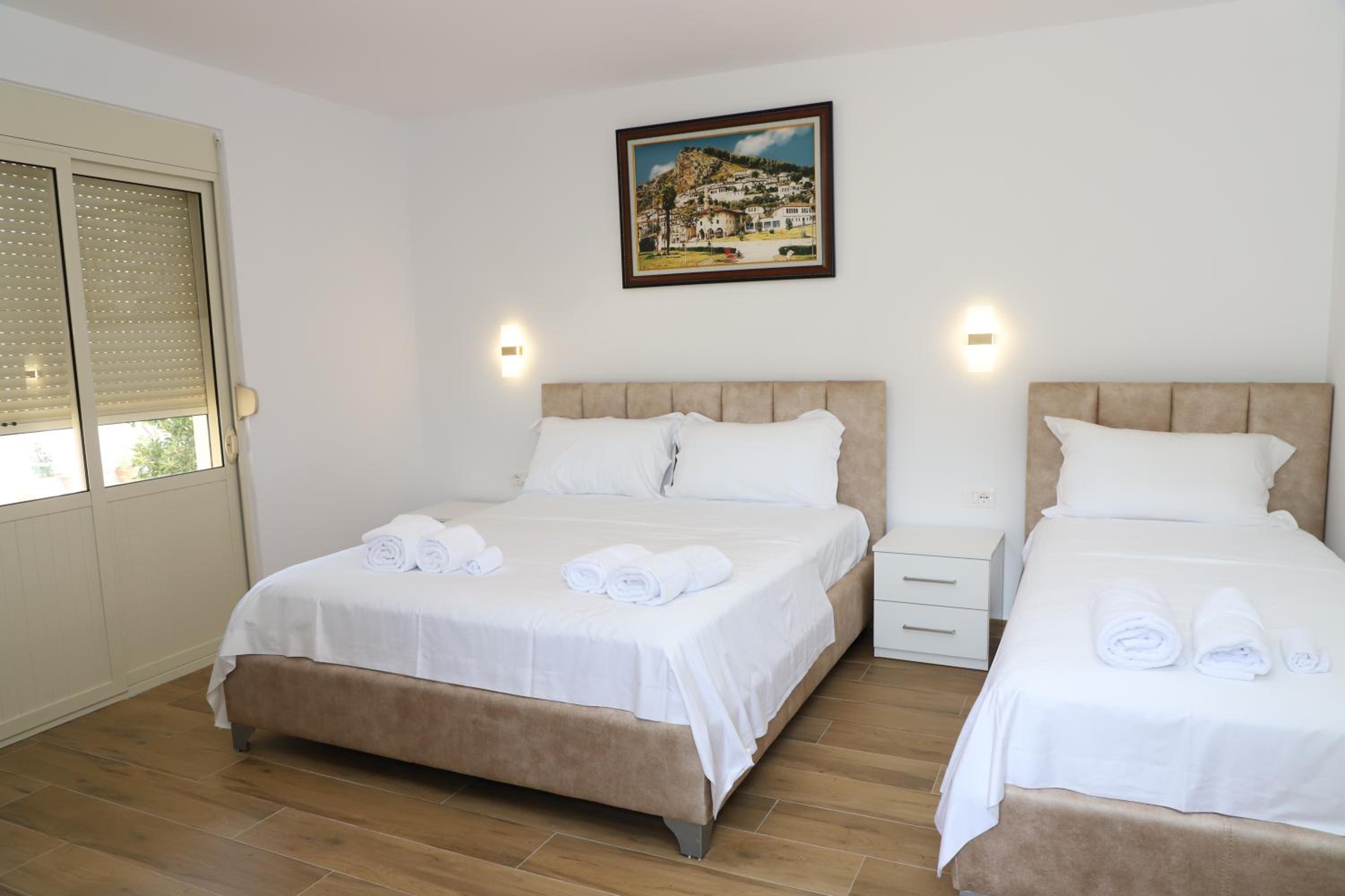 Guest House ESANBJA