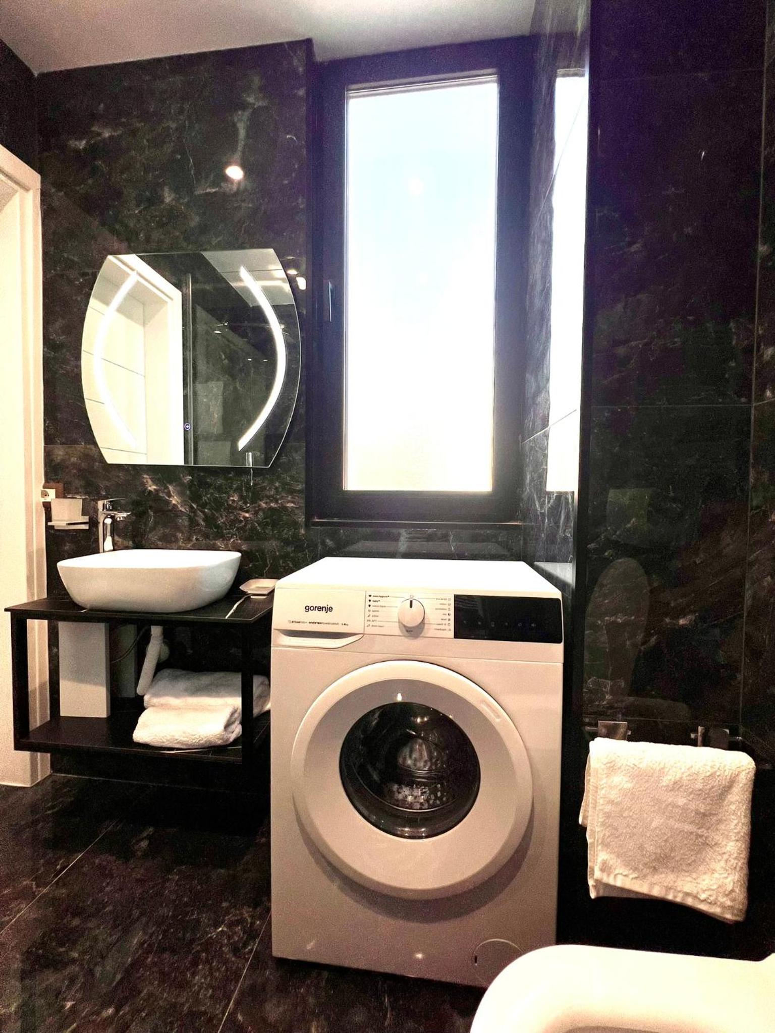 HRS luxury apartments 102