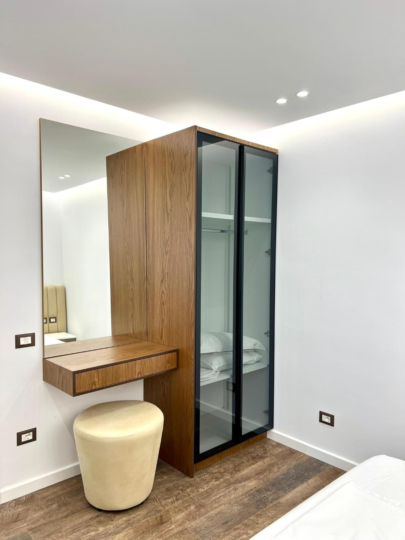 HRS luxury apartments 102