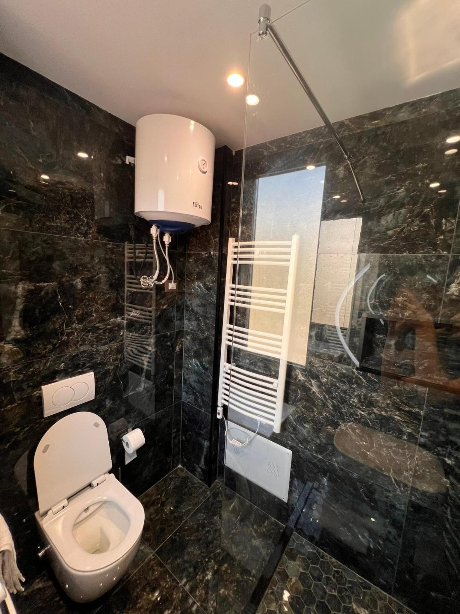 HRS luxury apartments 102