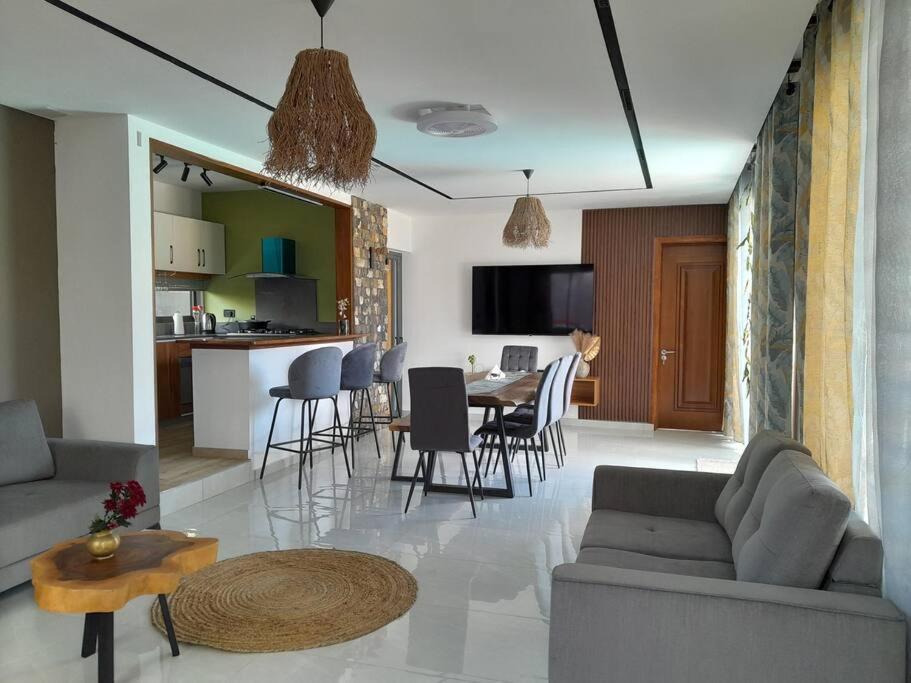 Villa Le Pendula view 3
