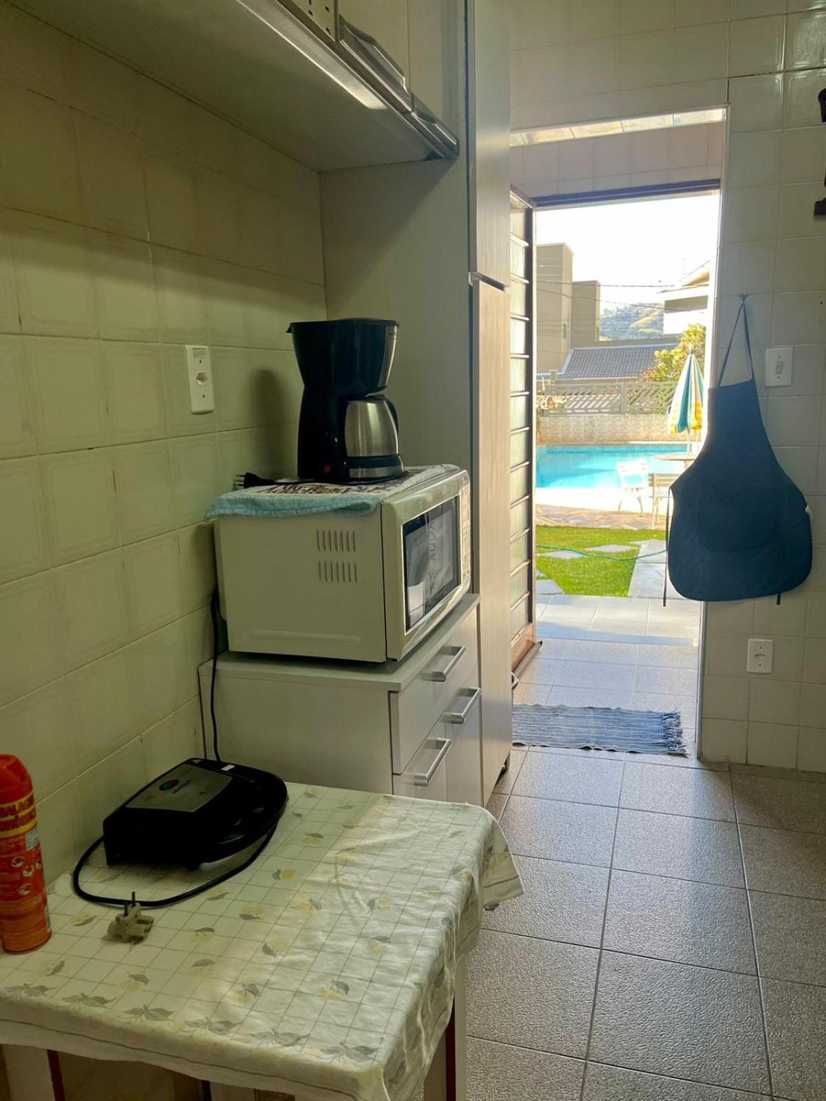 Casa no Centro de Águas de Lindóia com Piscina