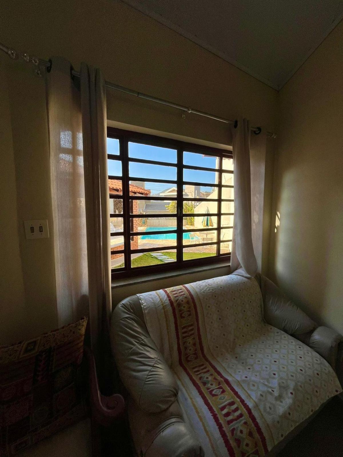 Casa no Centro de Águas de Lindóia com Piscina