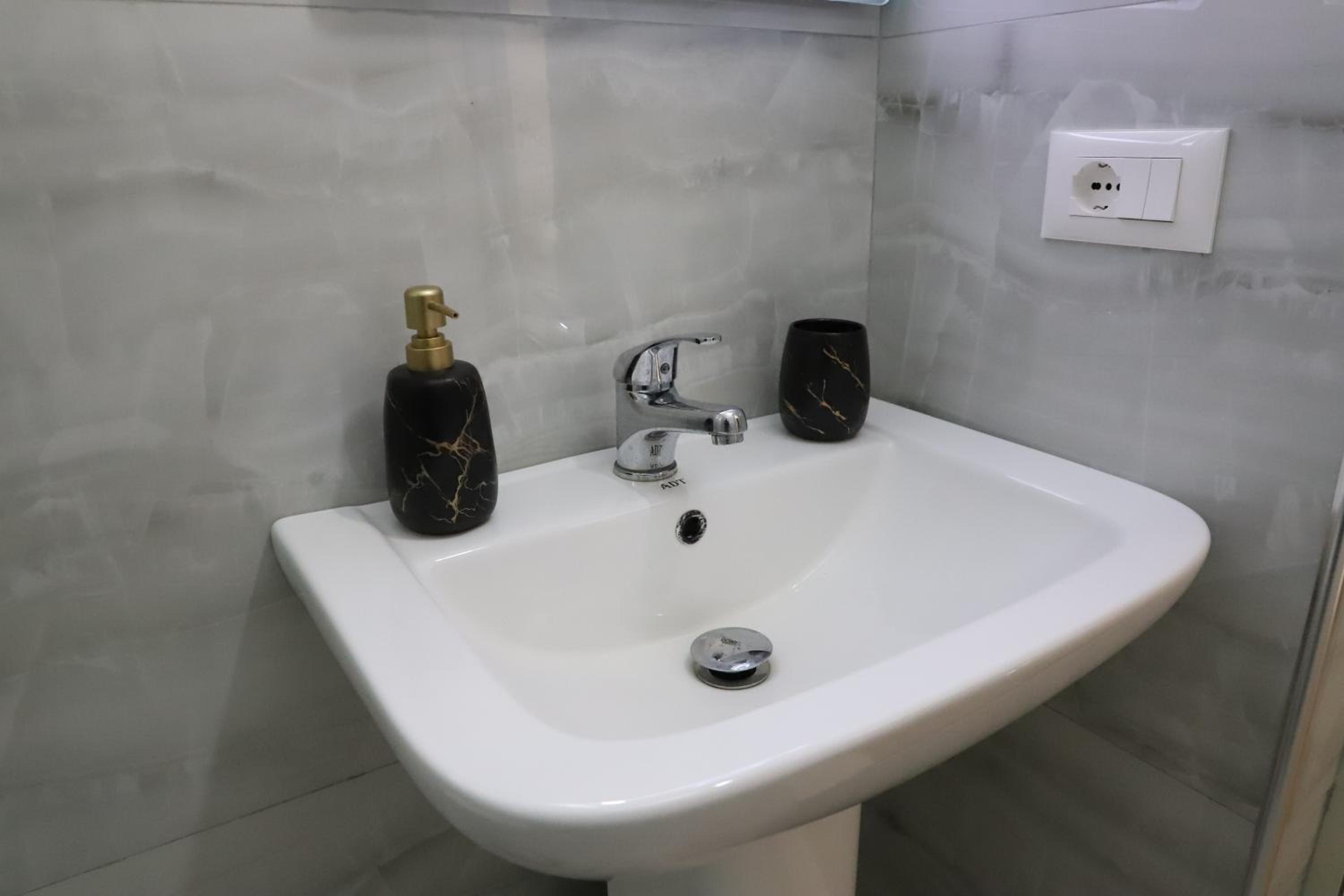 Guest House ESANBJA