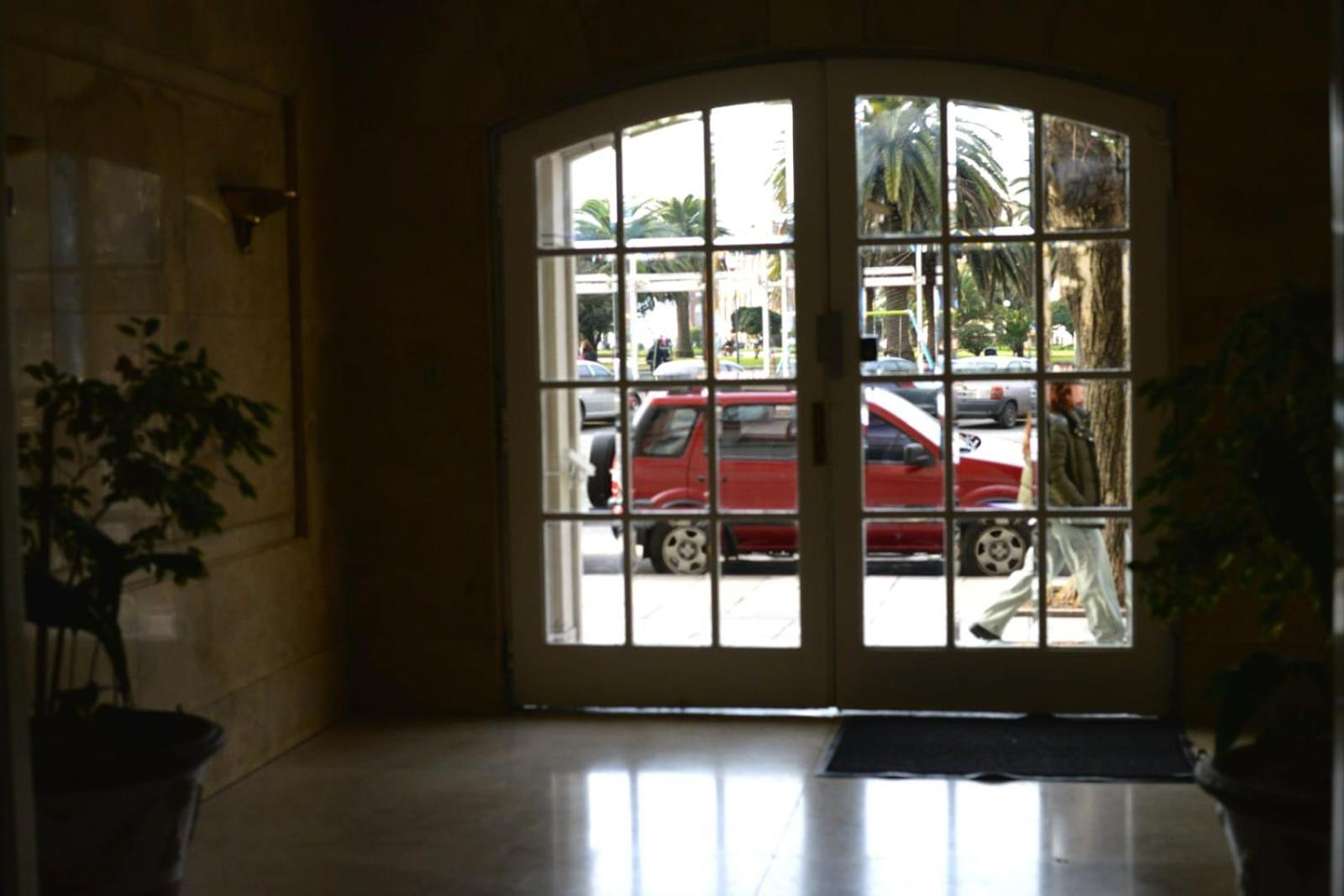 departamento hasta 8 pesonas frente a plaza Colon cento estacionamiento