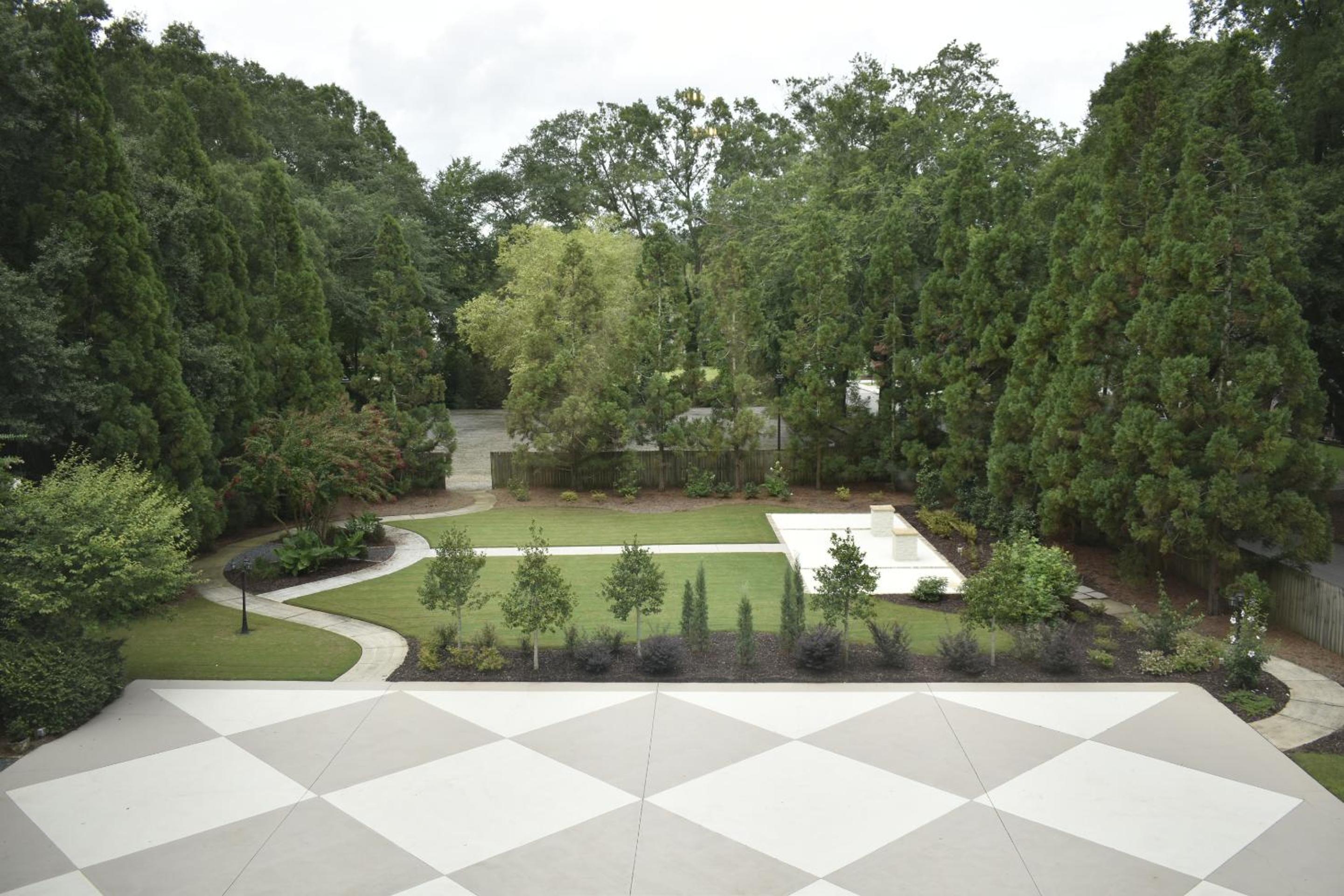 Sparrow Grove Manor