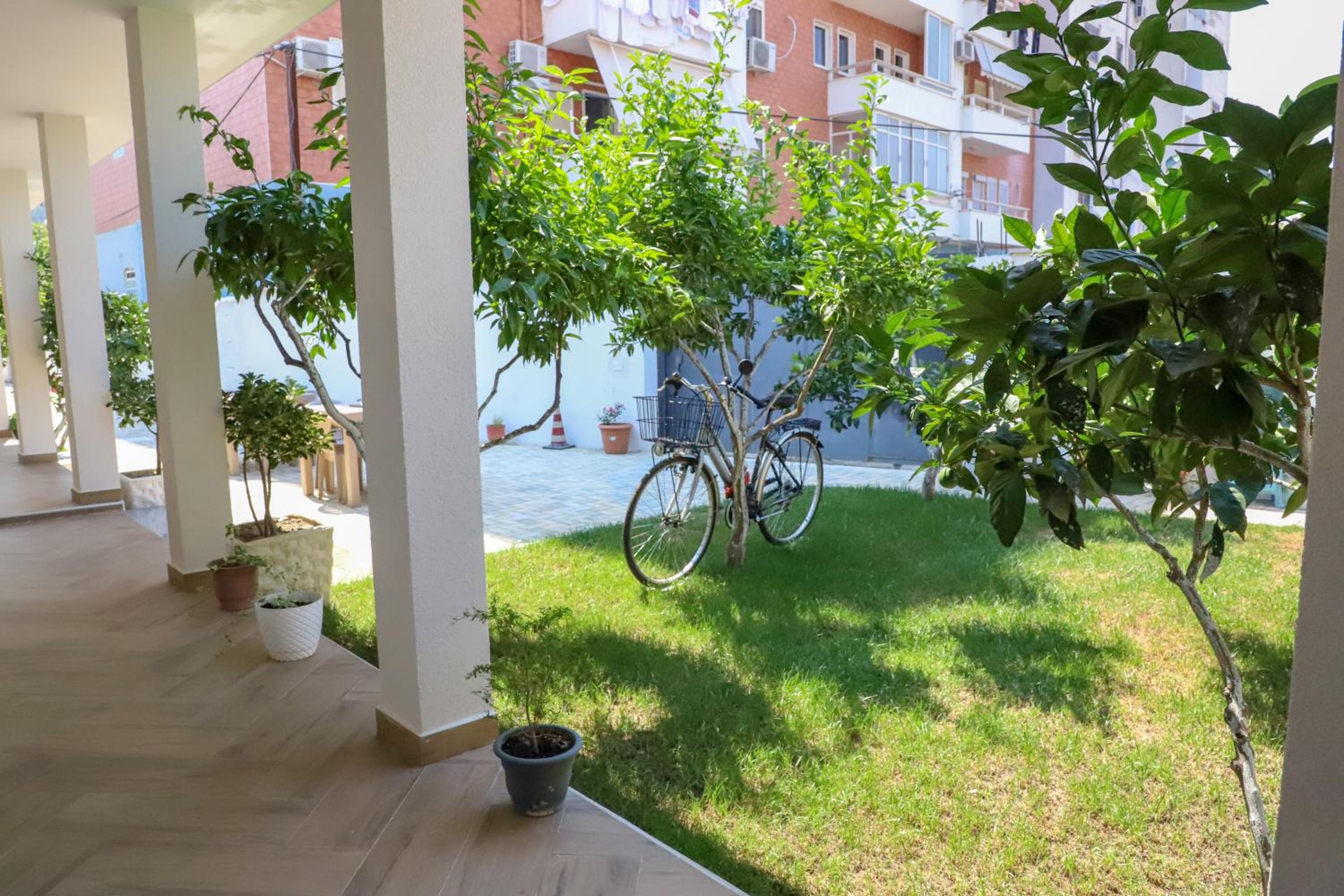 Guest House ESANBJA