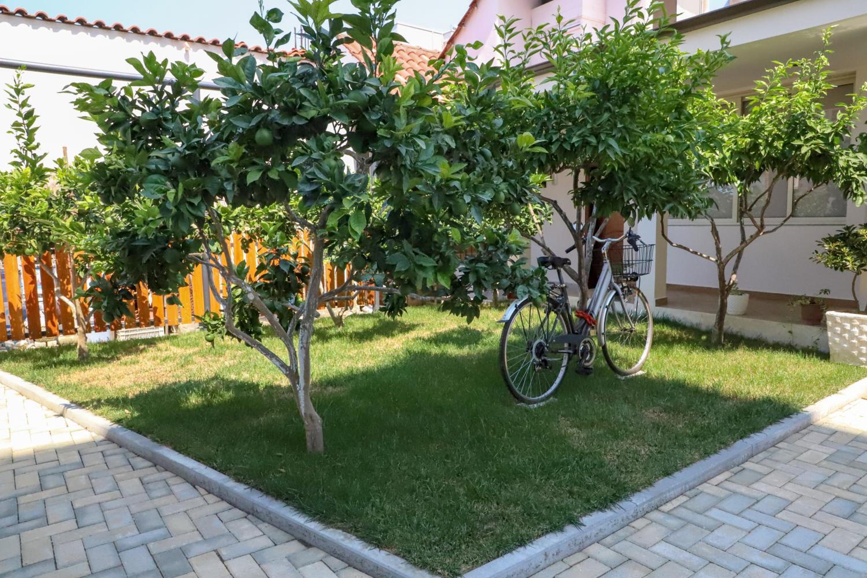 Guest House ESANBJA