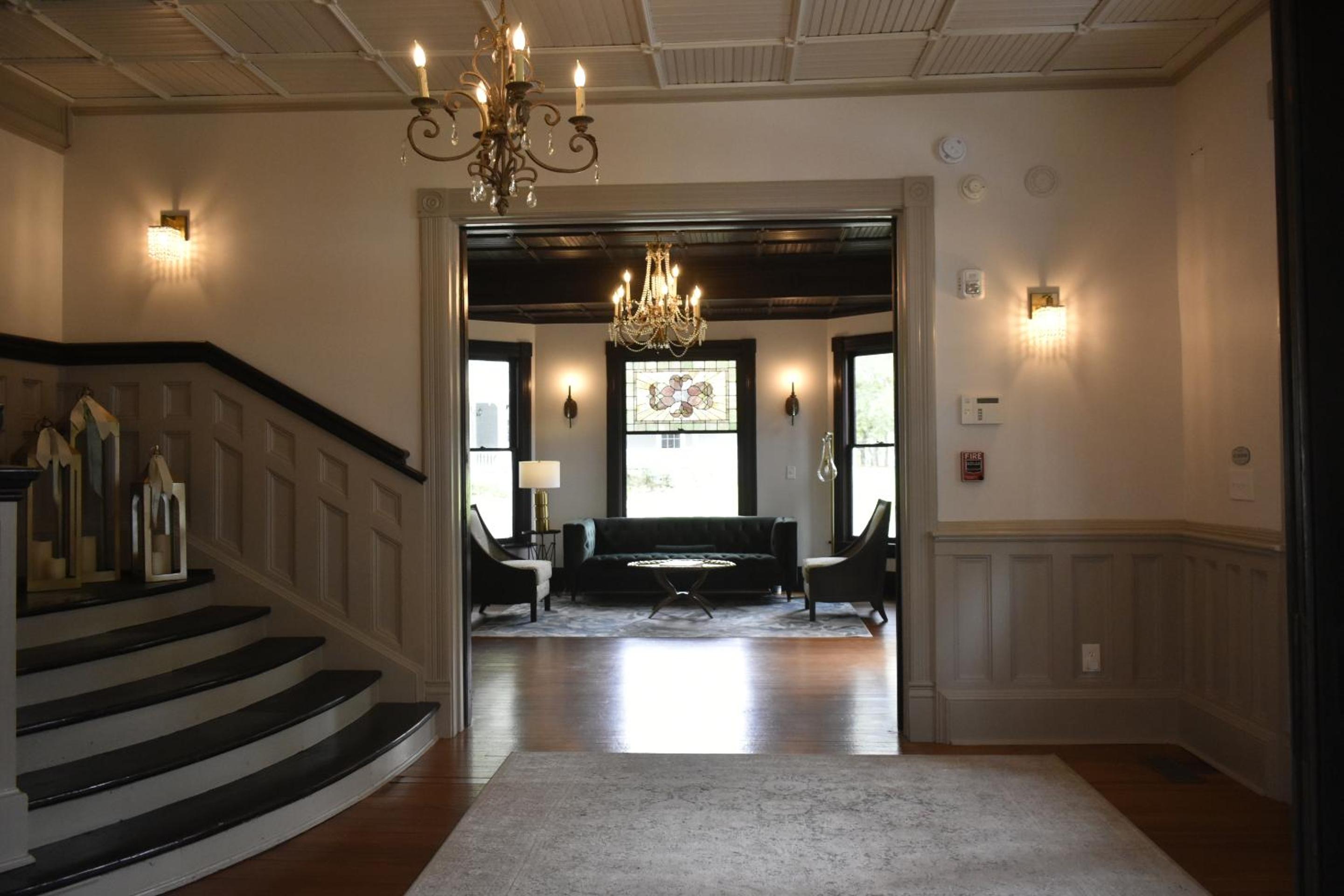 Sparrow Grove Manor