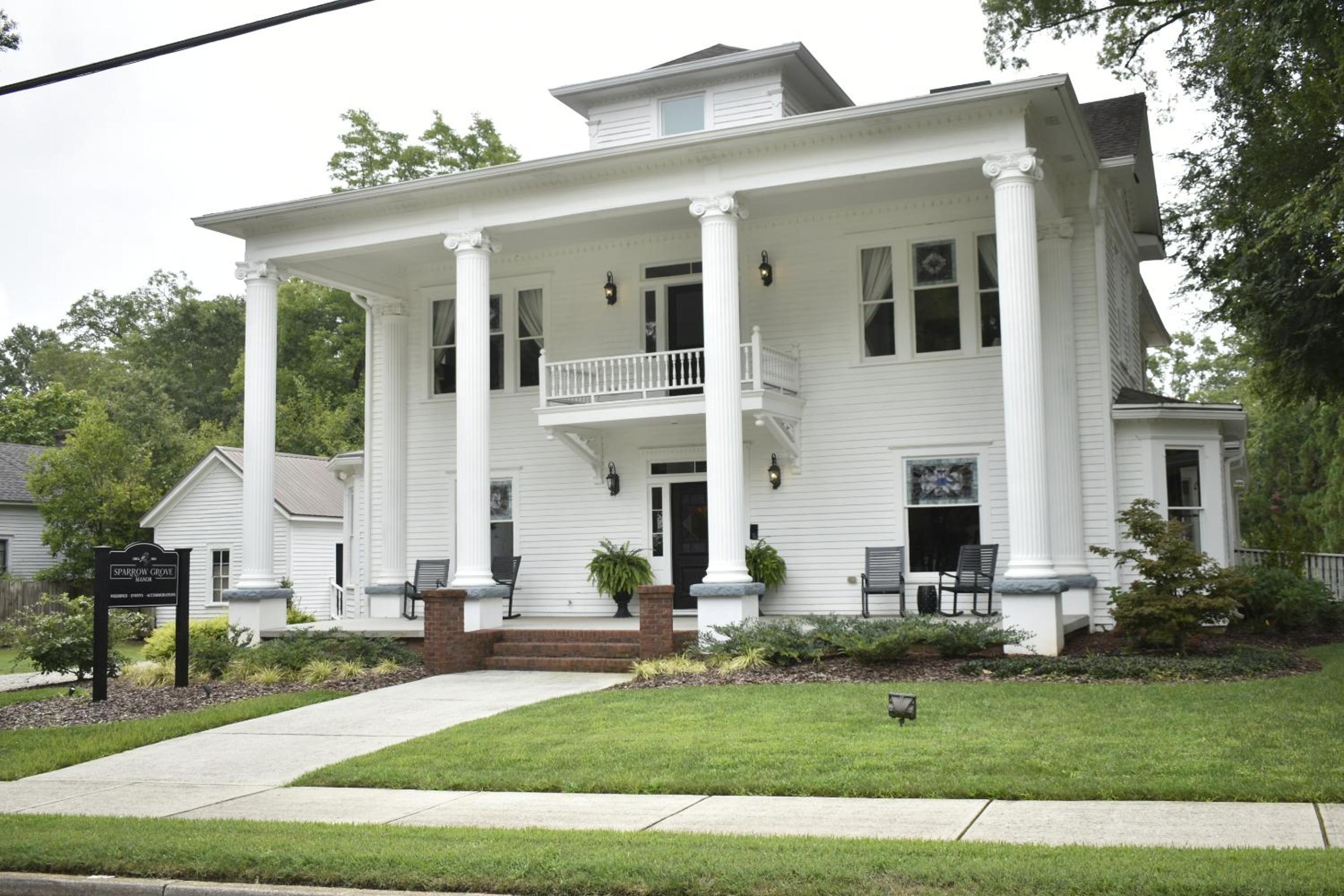 Sparrow Grove Manor