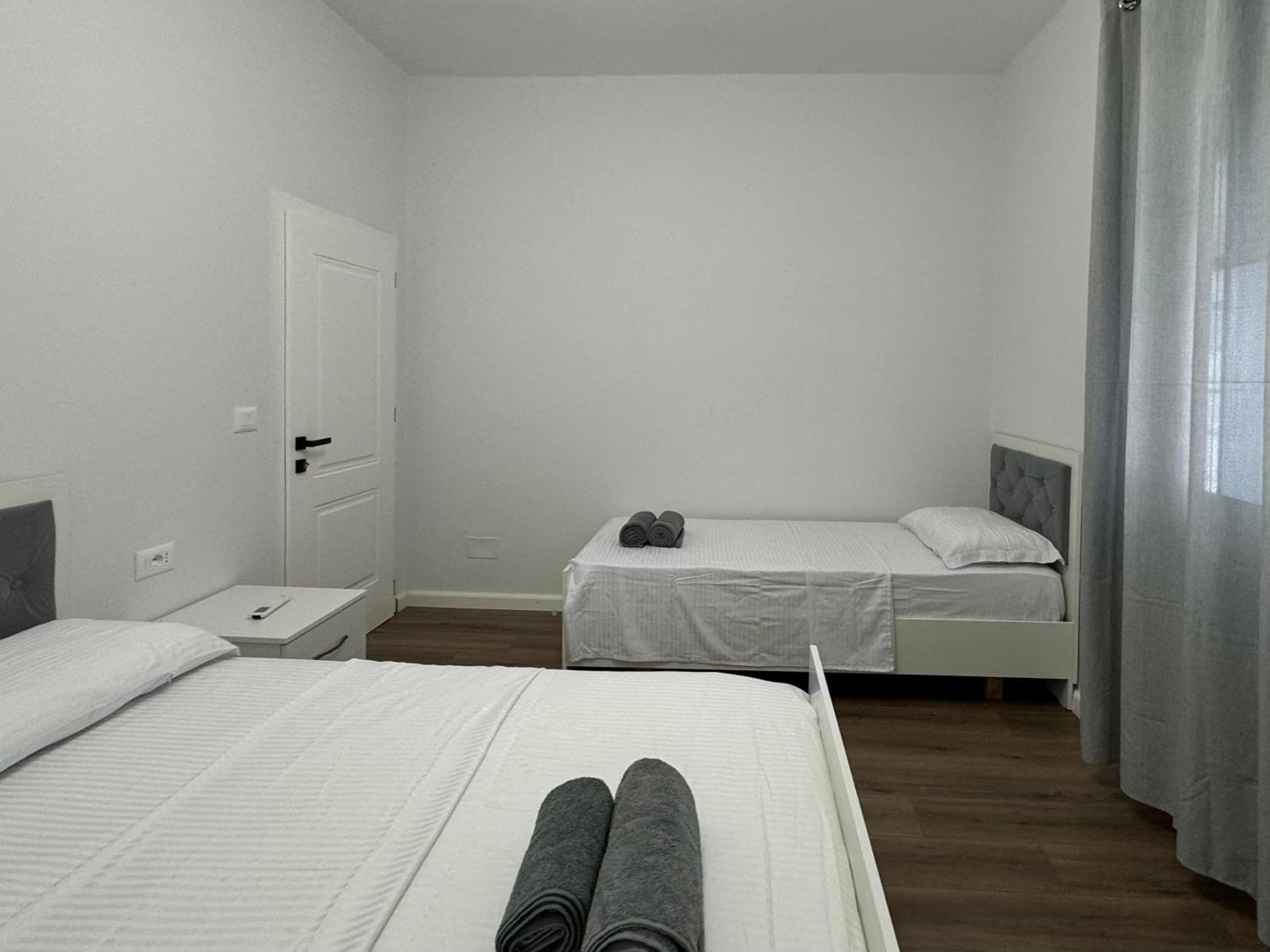 Eka Luxury Apartment