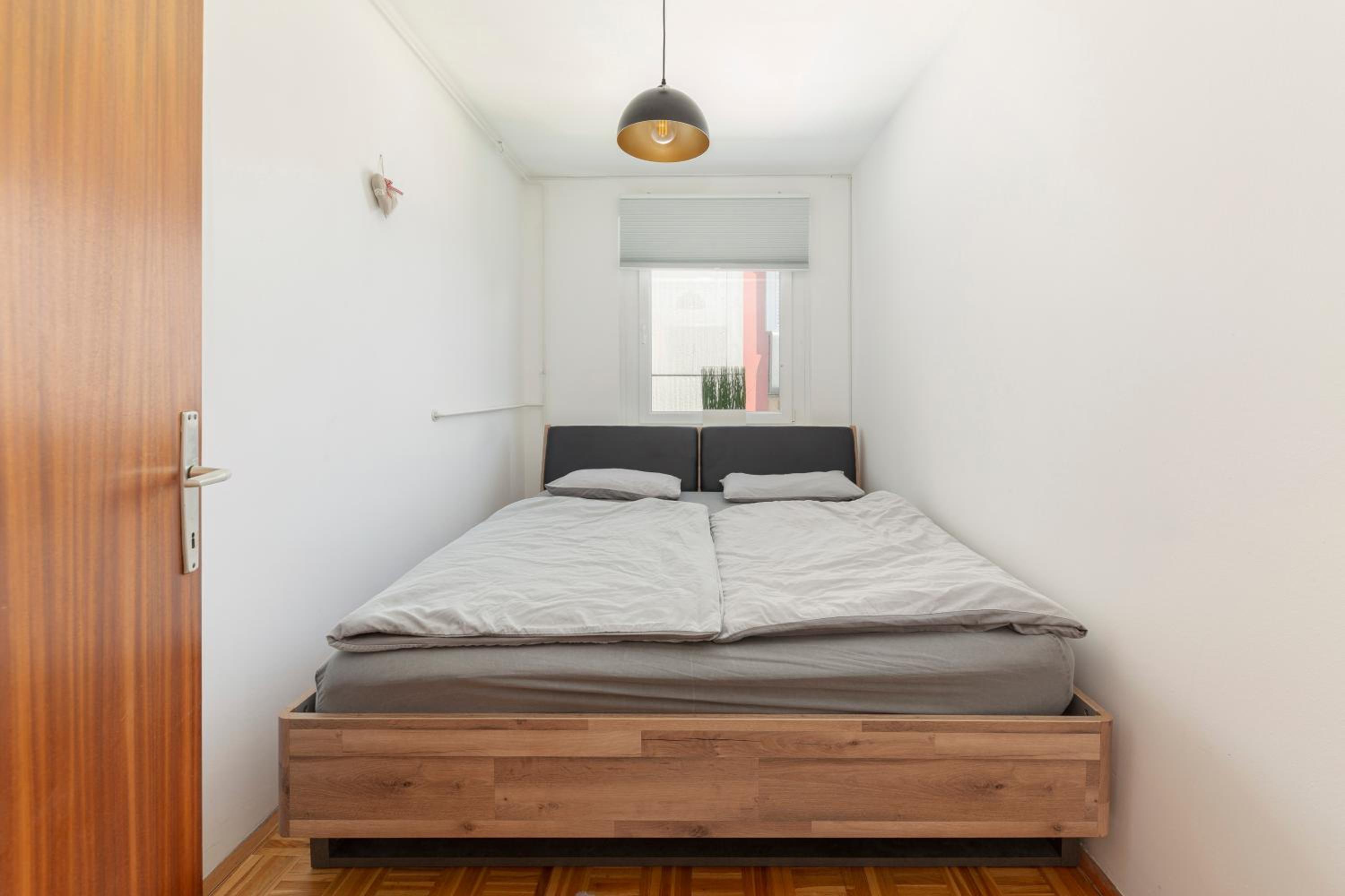 Cosy and Bright Apartment view 3