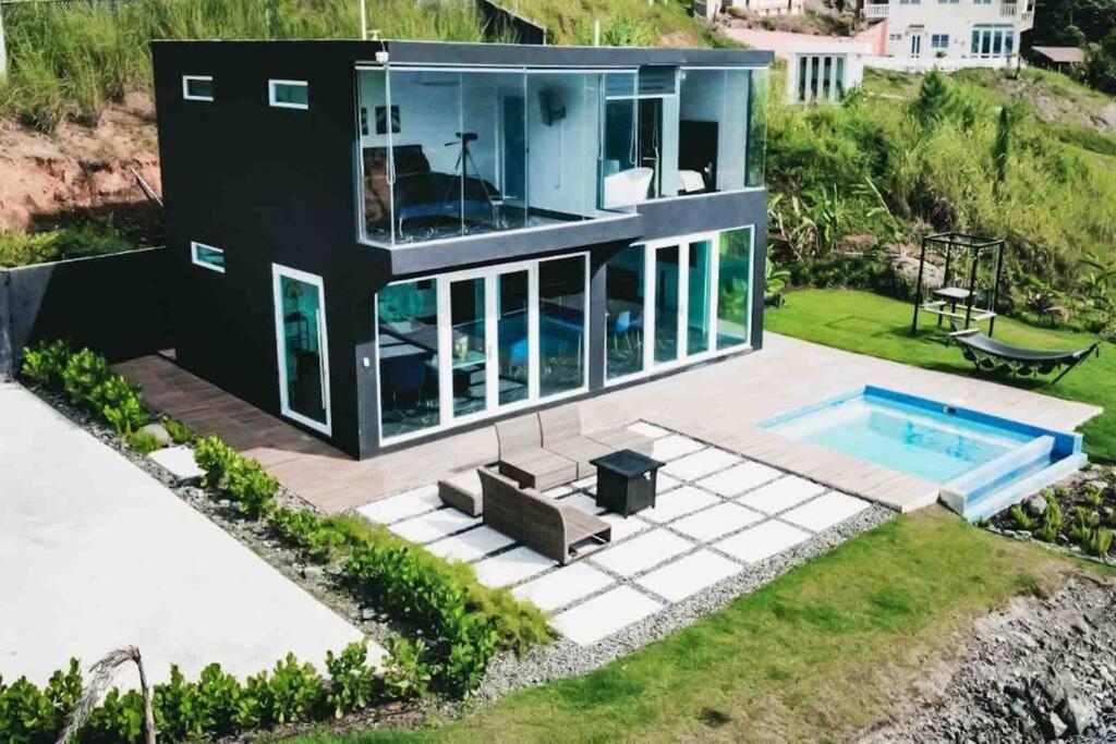 La casita Negra en Cayey view 4