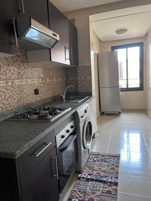 Cozy & modern Apartment view 4
