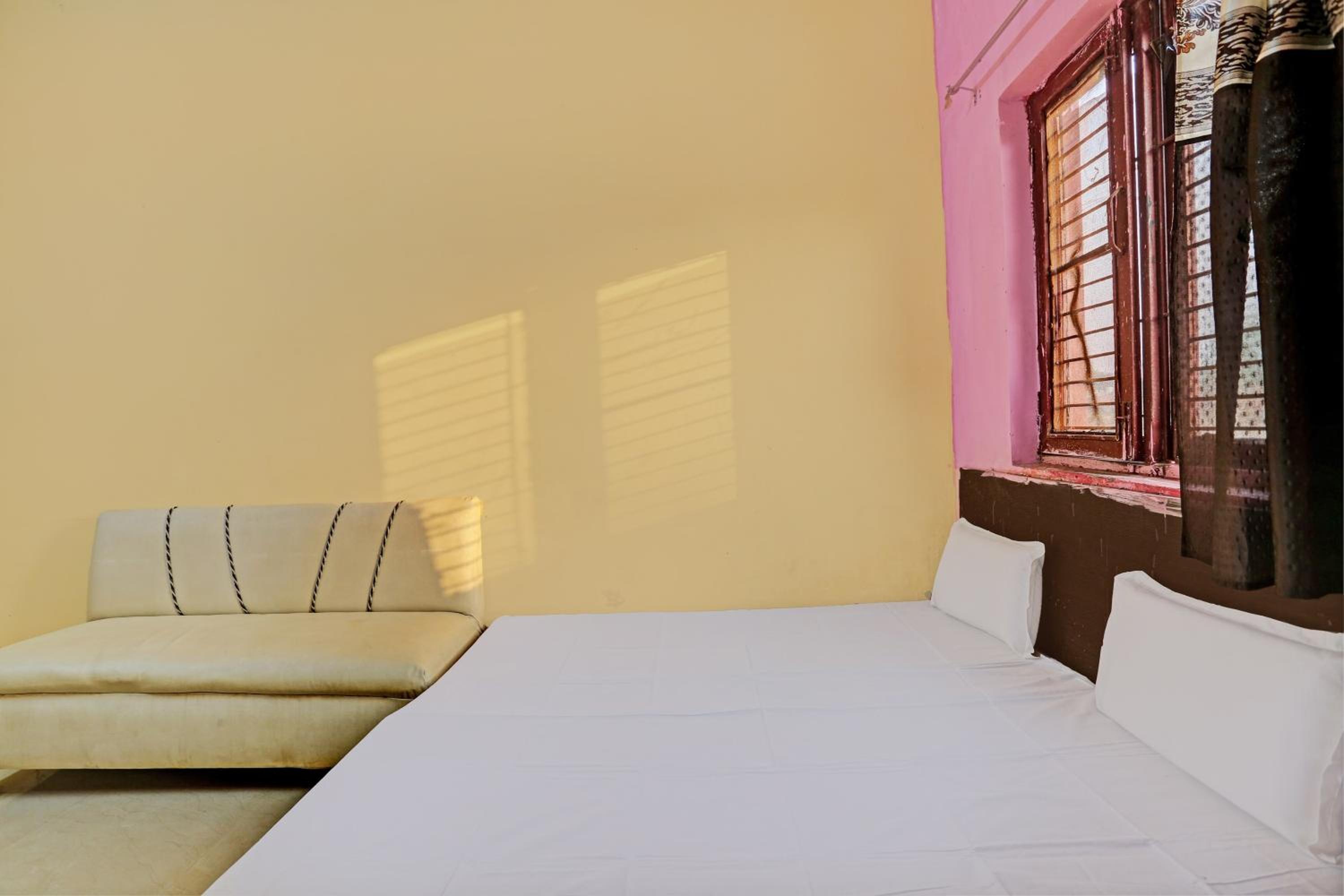 Hotel O Kamla banquet hall