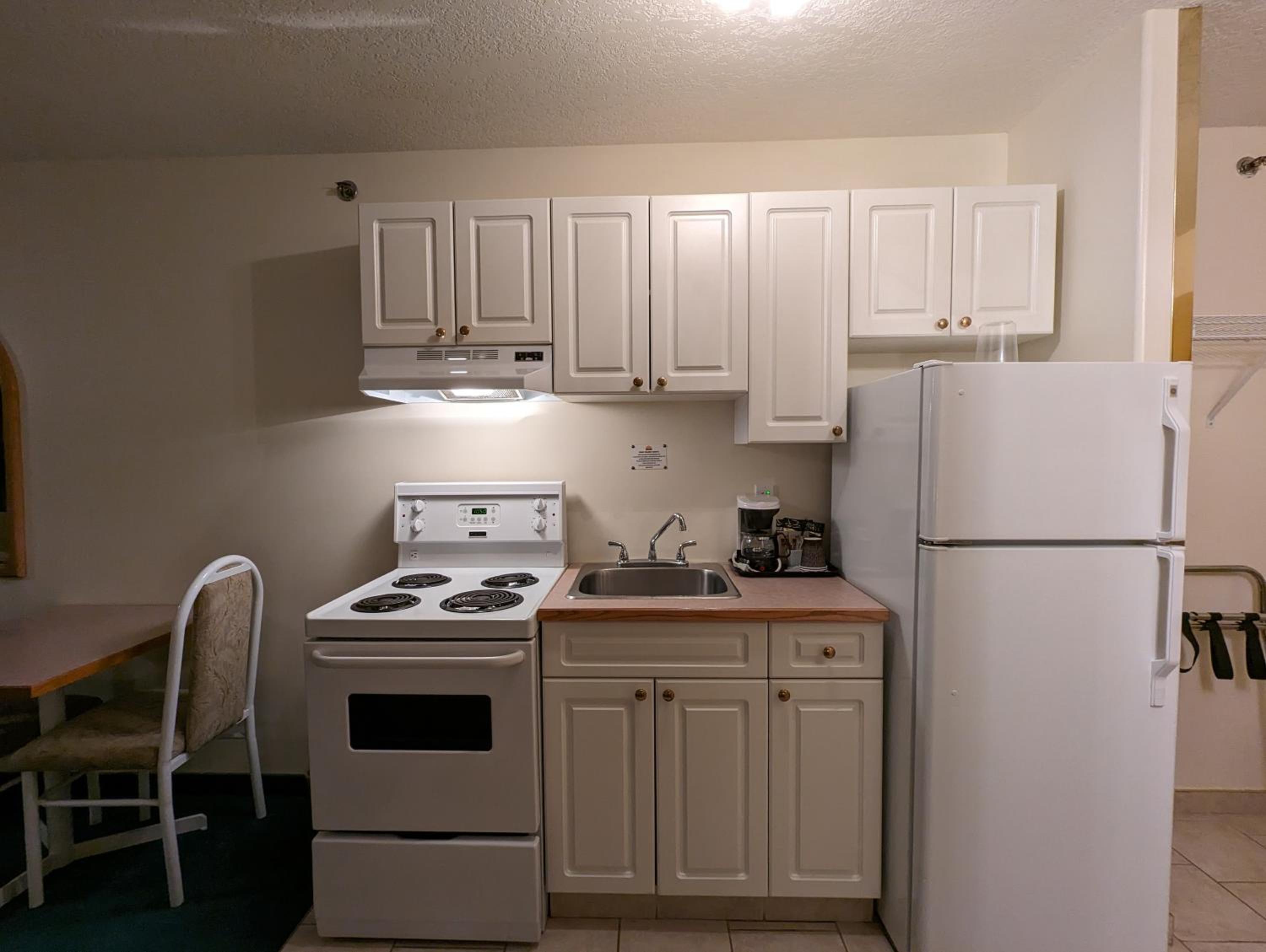 Western Budget Motel #1 & 2 Whitecourt