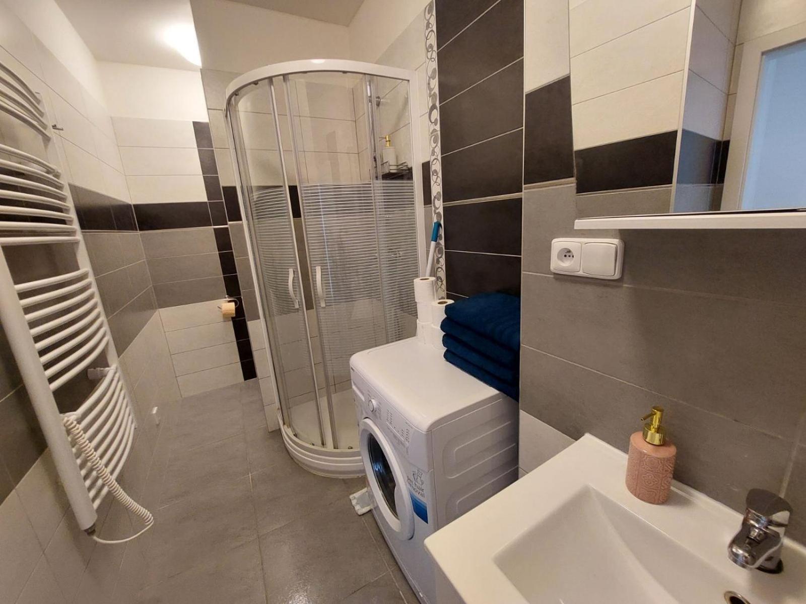 Charming Apartment in Historic City Center 40 m