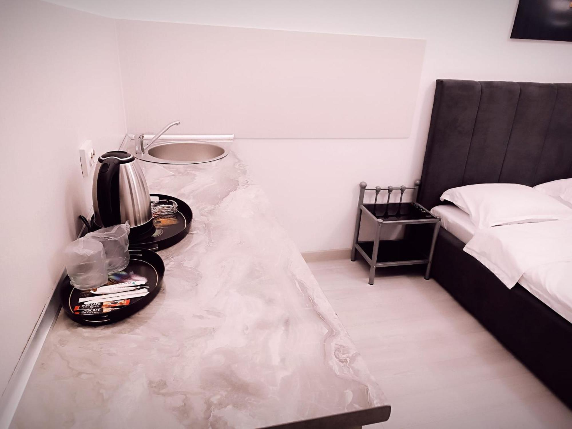 Eduard Elegance Studio 2 view 4