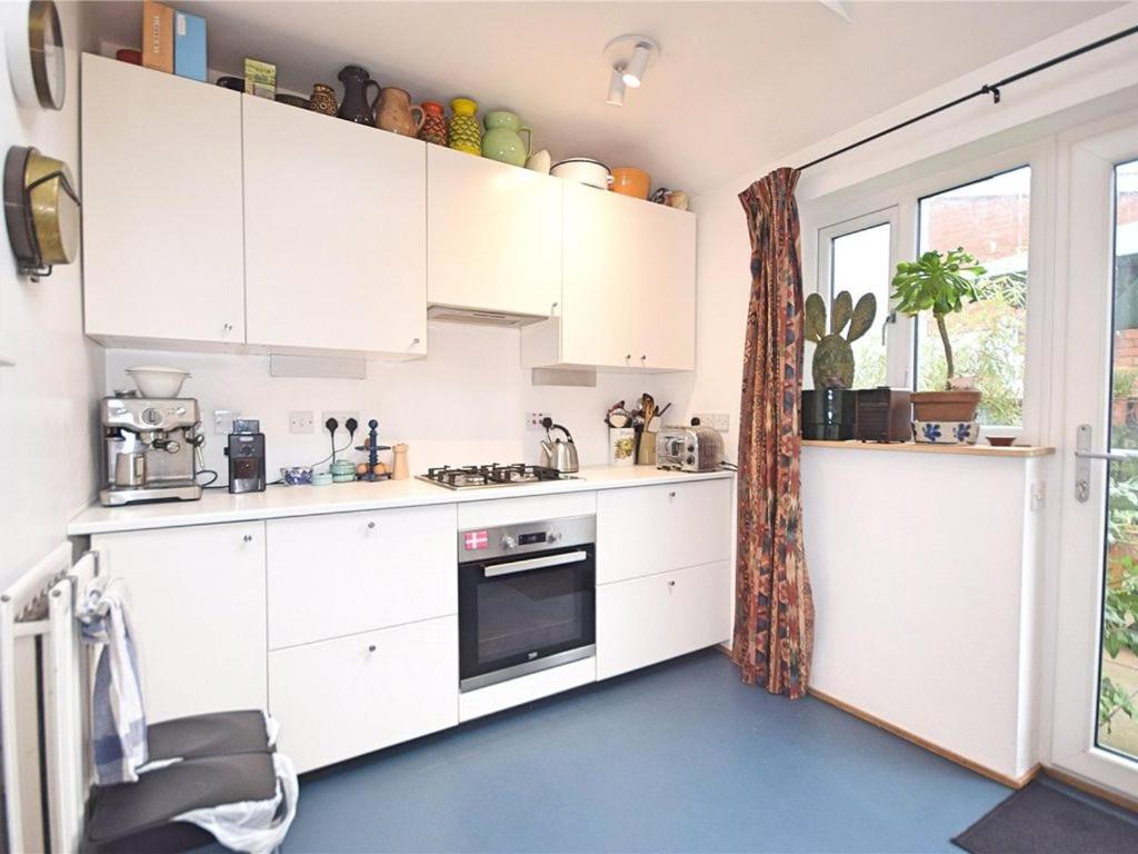 Georgian Terrace Town House in Mid Wales view 3