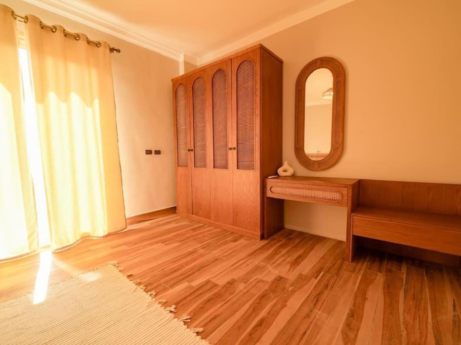 3 BDR Serviced Pyramid-View APT in Giza, Egypt