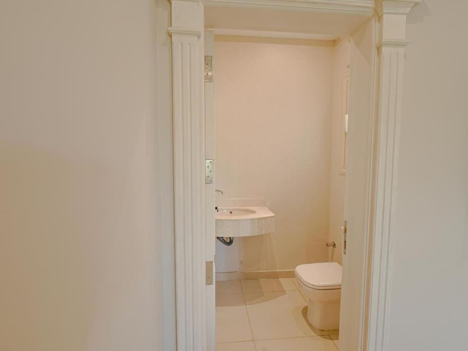 3 BDR Serviced Pyramid-View APT in Giza, Egypt