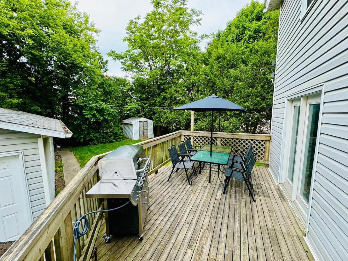 Chatham Retreat - 40 Off - New Listing