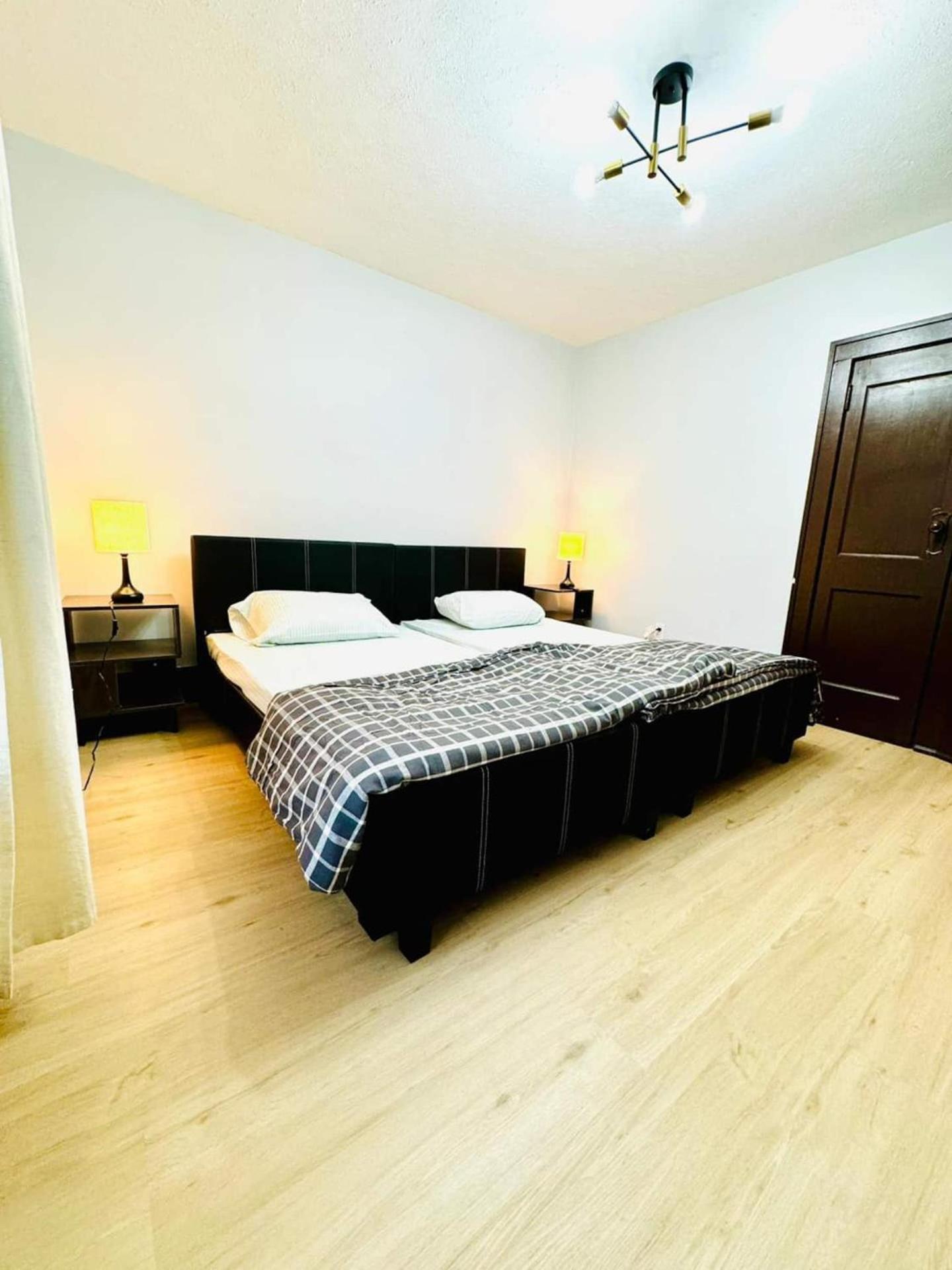 Chatham Retreat - 40 Off - New Listing