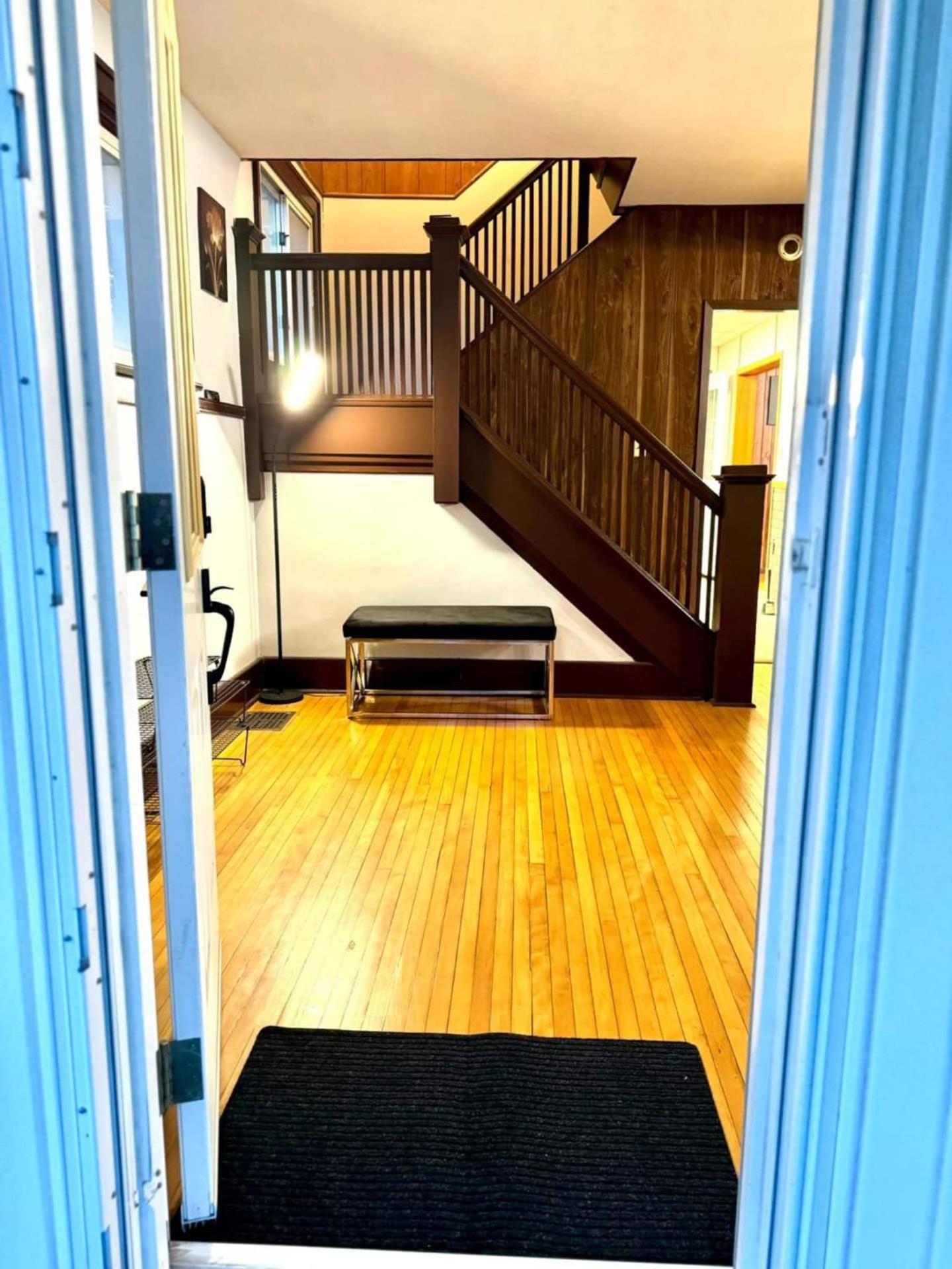 Chatham Retreat - 40 Off - New Listing