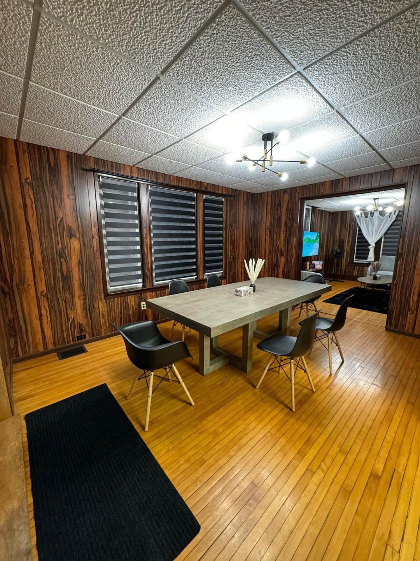 Chatham Retreat - 40 Off - New Listing