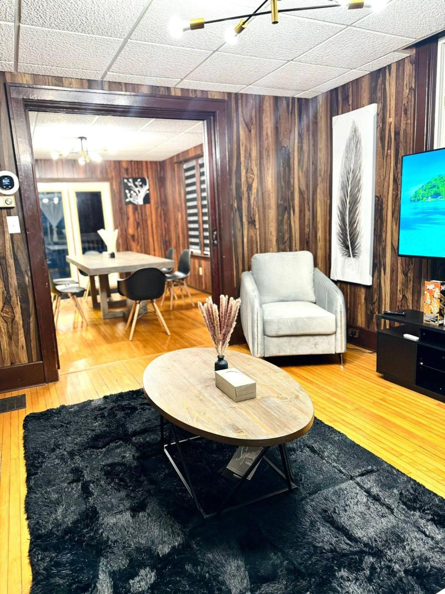 Chatham Retreat - 40 Off - New Listing