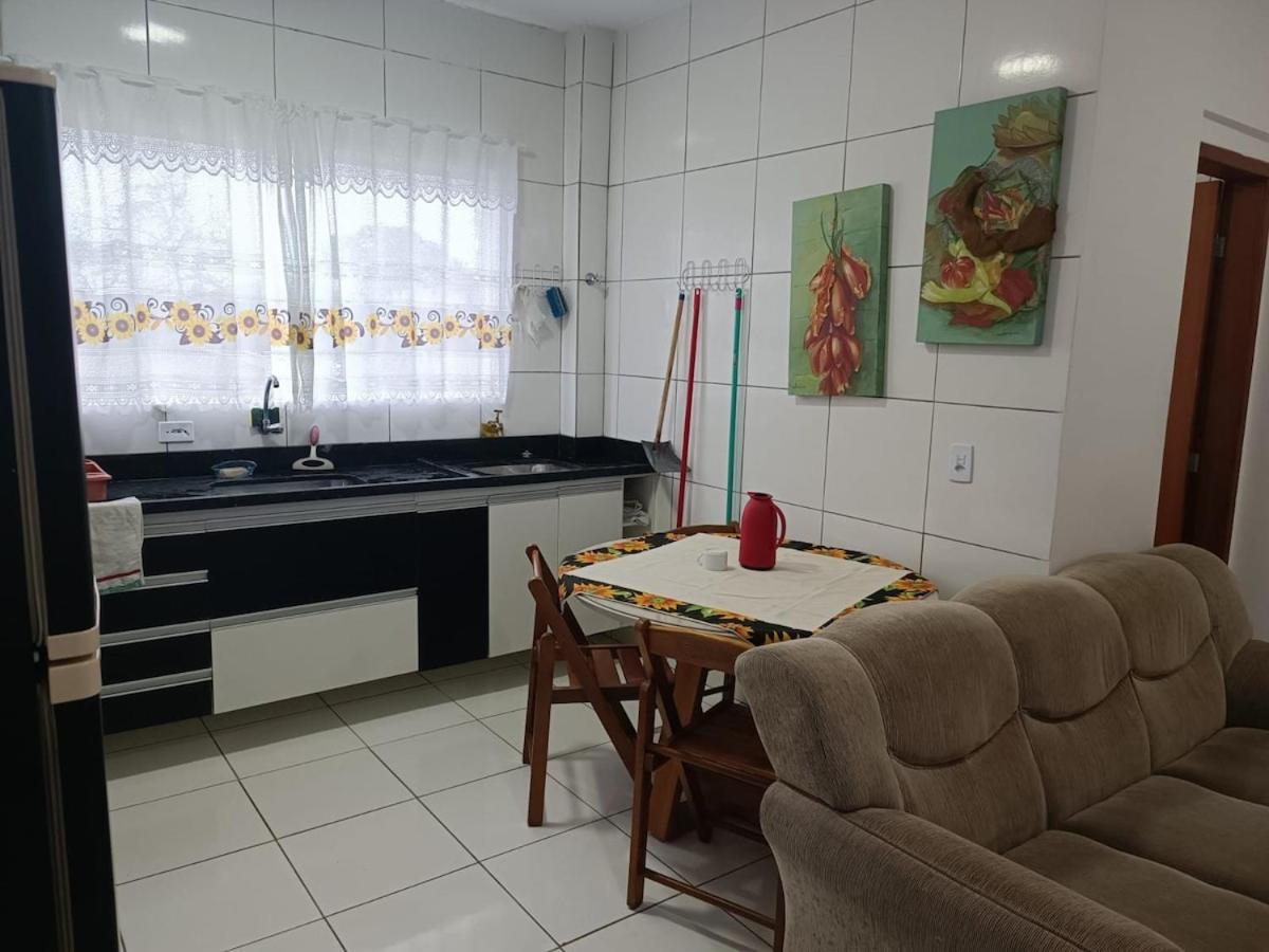 Ap Mobiliadoo para 5 pessoas há 50 m da praia Perequê Açu