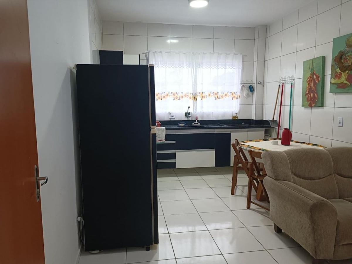 Ap Mobiliadoo para 5 pessoas há 50 m da praia Perequê Açu
