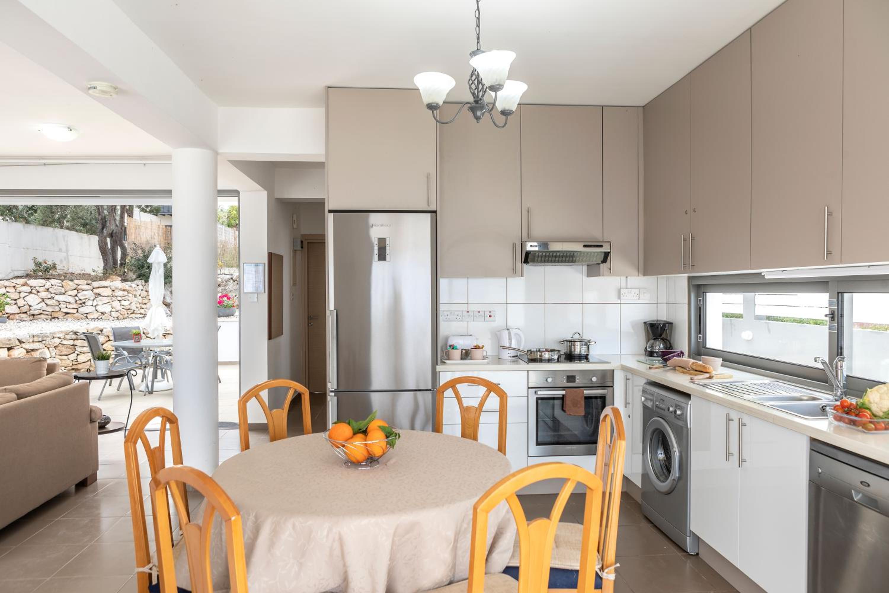 Lenia's Sea View Villa
