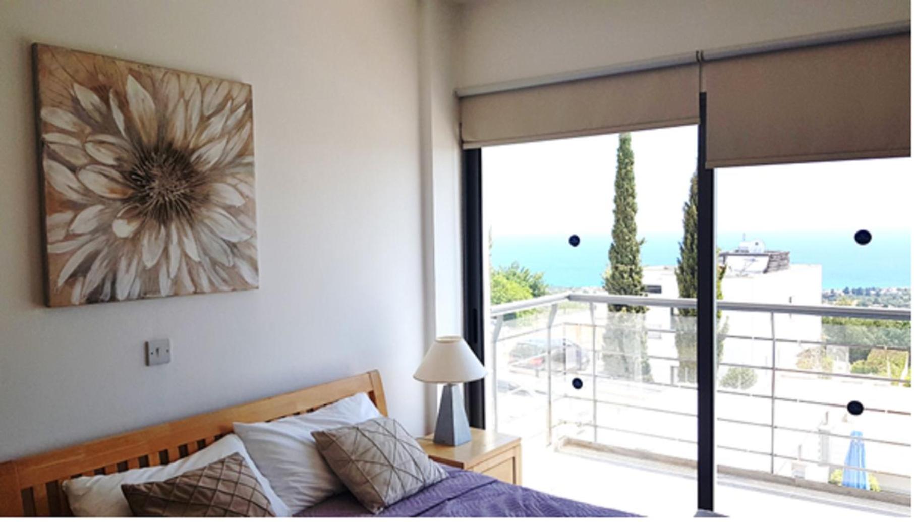 Lenia's Sea View Villa