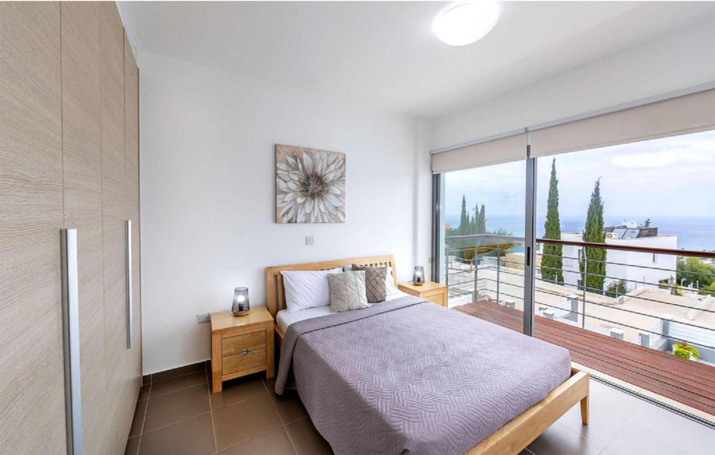 Lenia's Sea View Villa