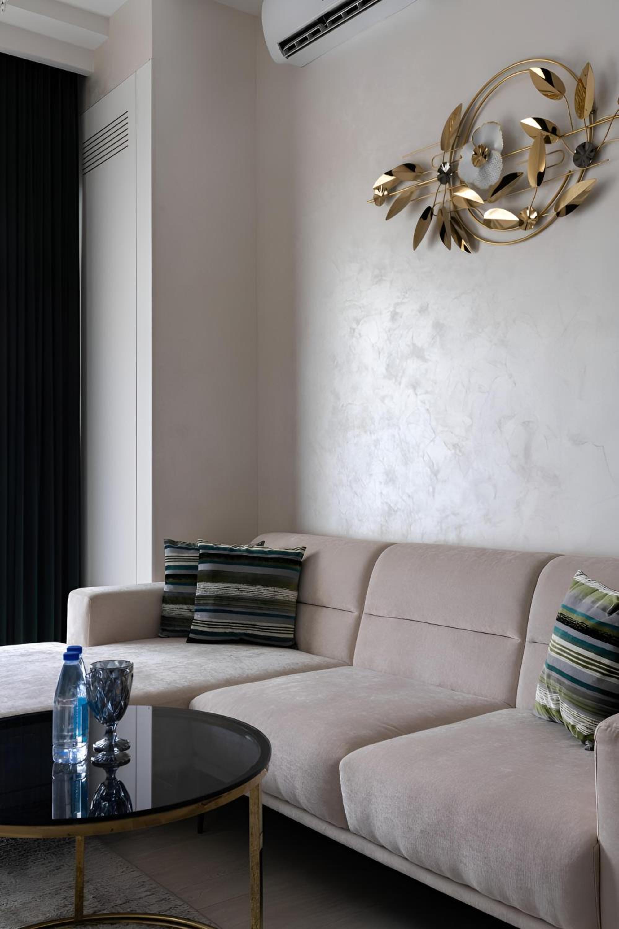 Boulevard fountain Tashkent apartment by RNB estate view 2