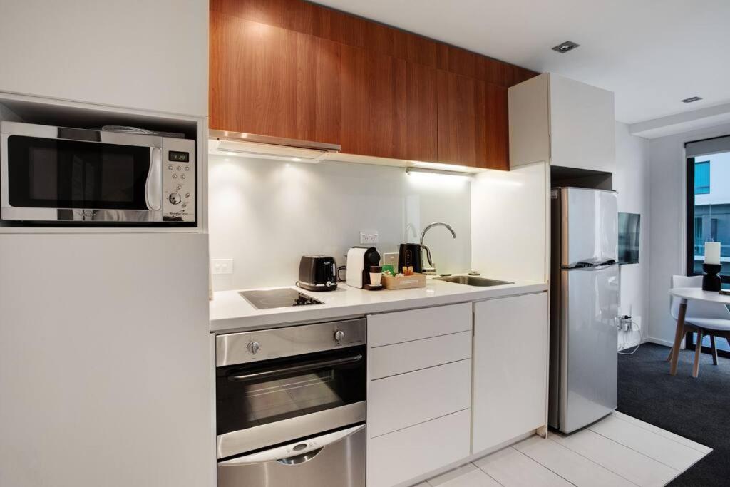 Awesome City Centre Pad, 3 min walk to Spark Arena & Britomart view 4