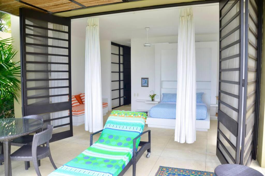 Casa en Club Mesa de Yeguas Anapoima Cun