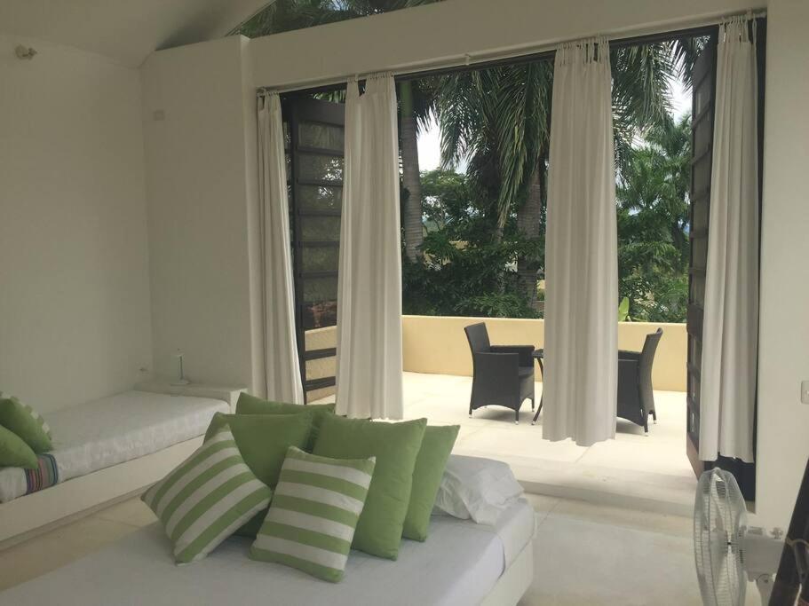 Casa en Club Mesa de Yeguas Anapoima Cun