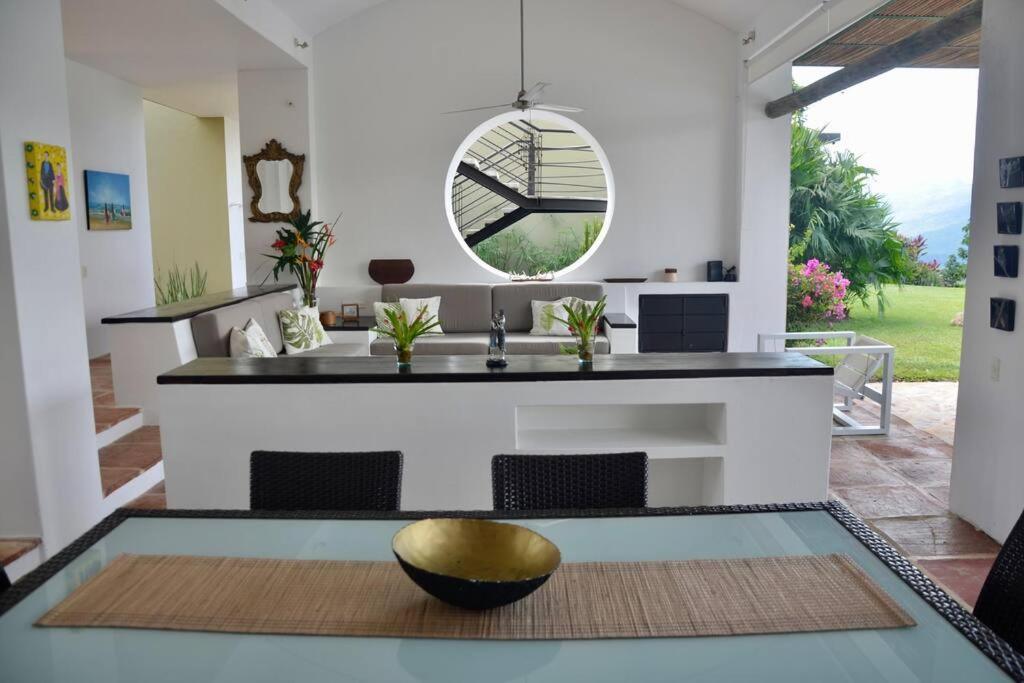Casa en Club Mesa de Yeguas Anapoima Cun
